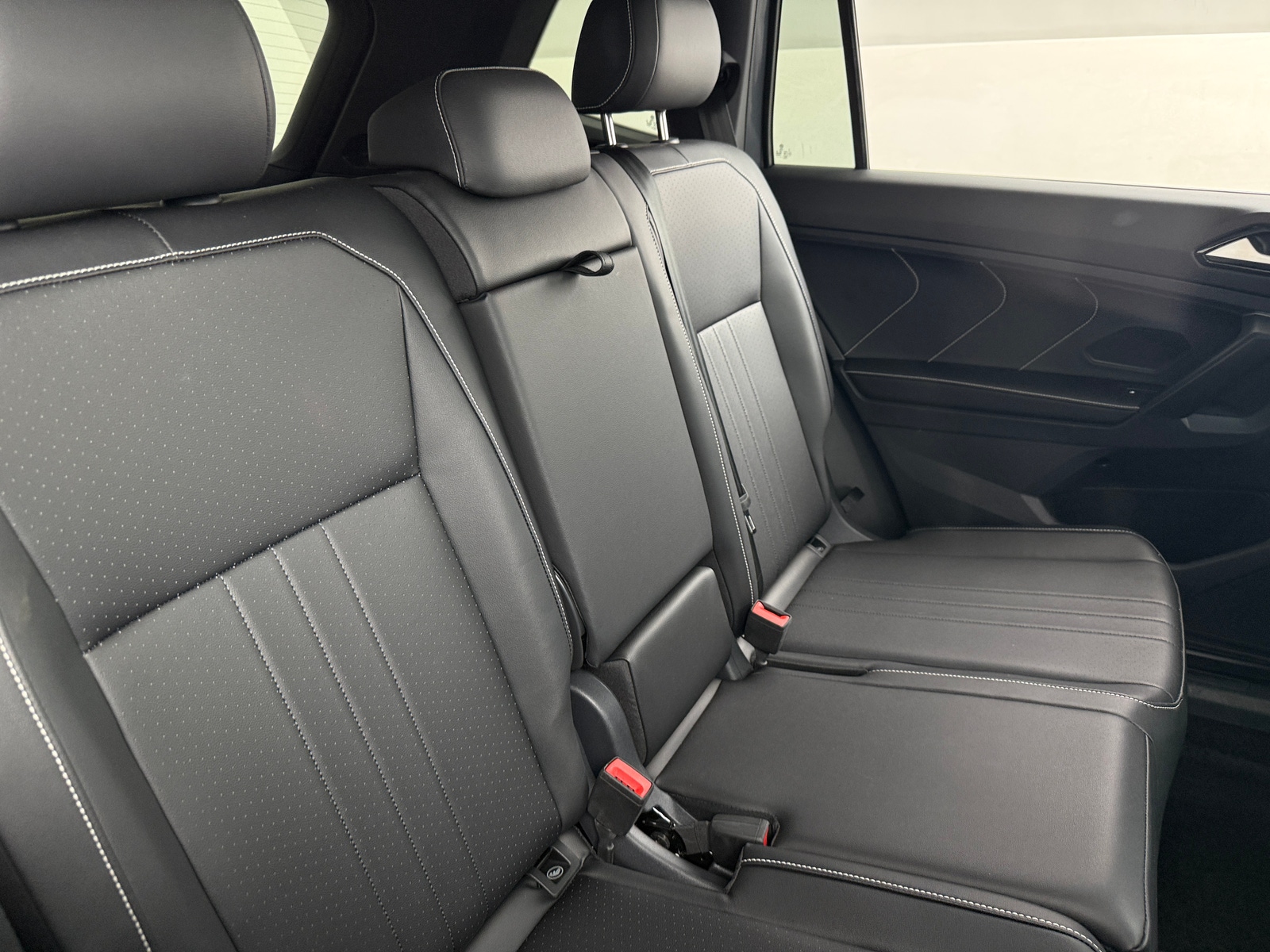 Thumbnail: 2024 Volkswagen Tiguan - 5