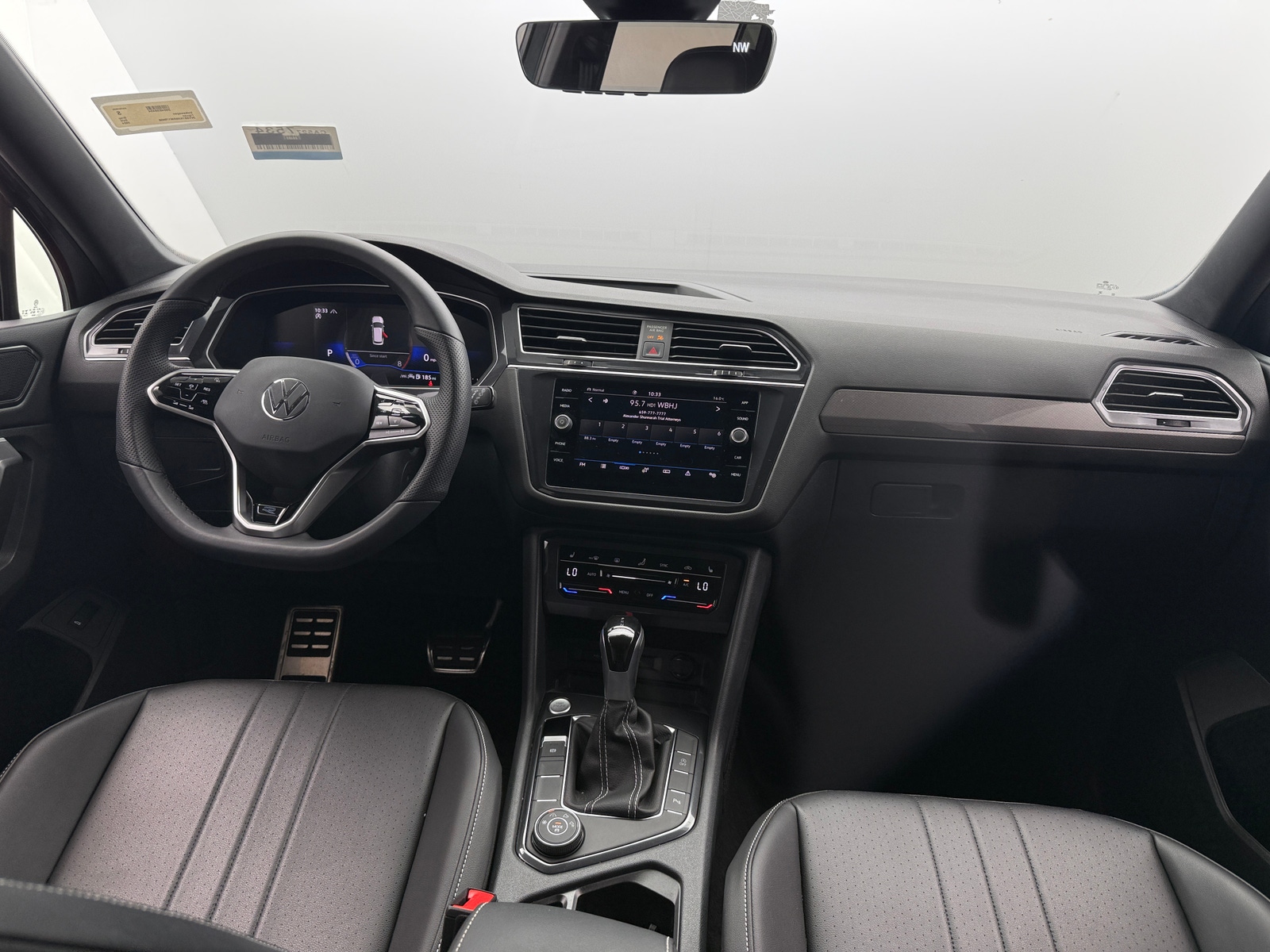 Thumbnail: 2024 Volkswagen Tiguan - 2