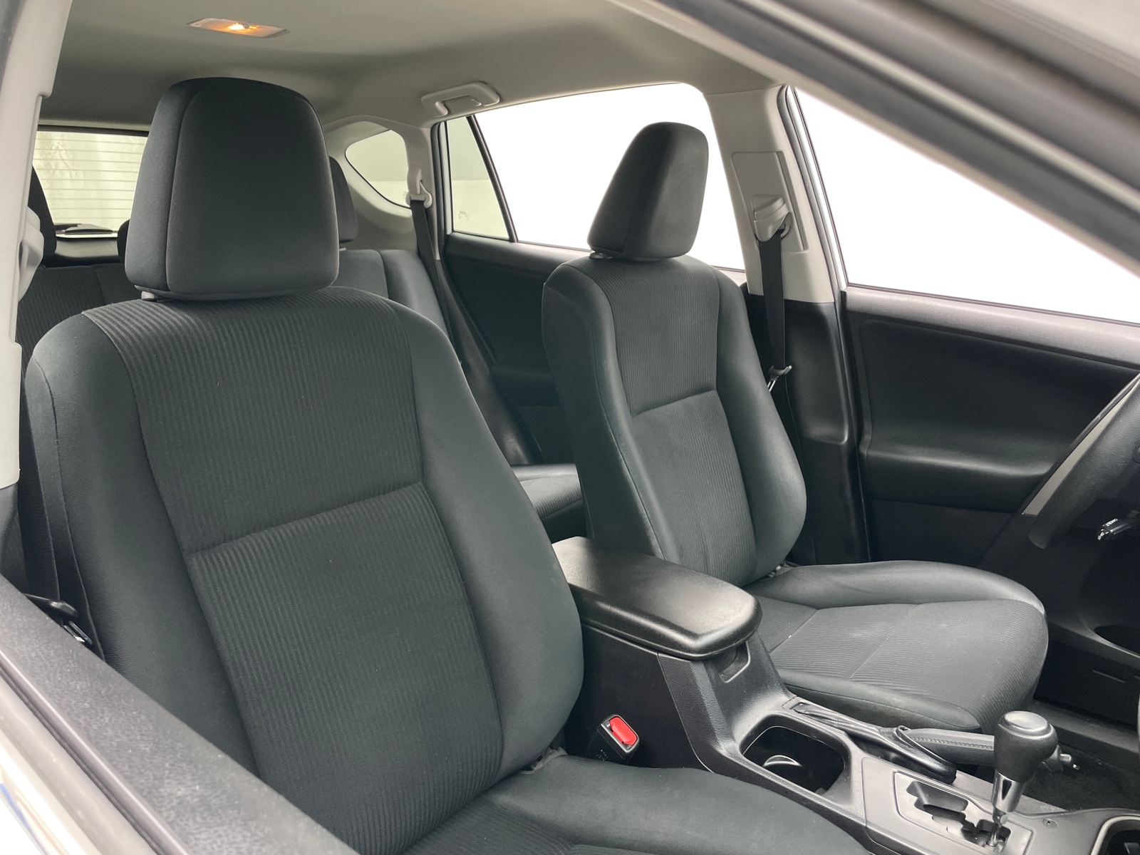 Thumbnail: 2018 Toyota RAV4 - 2