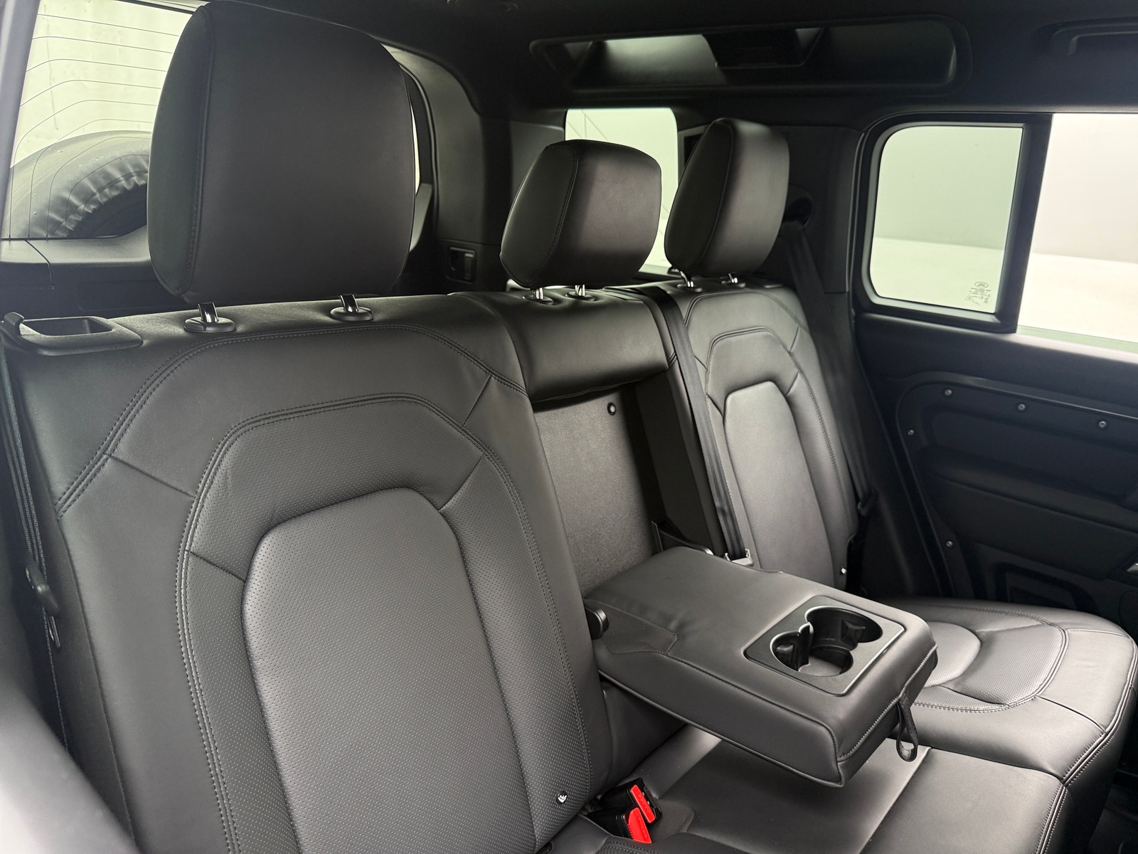 Thumbnail: 2025 Land Rover Defender - 5