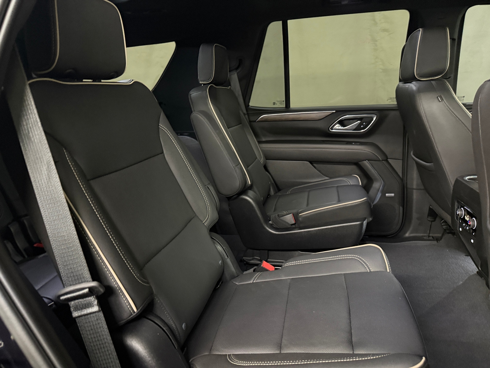 Thumbnail: 2023 Chevrolet Tahoe - 5