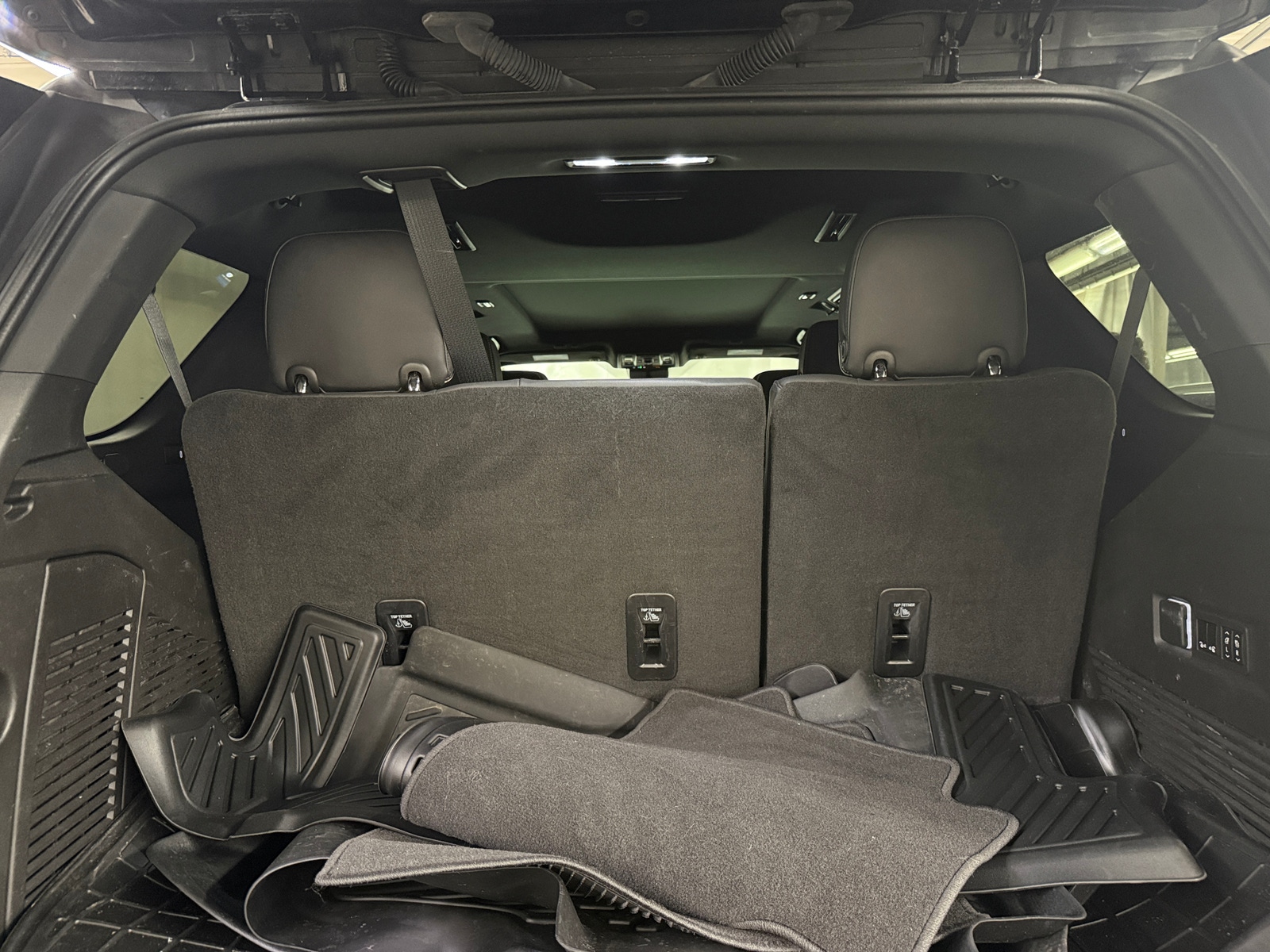 Thumbnail: 2023 Chevrolet Tahoe - 6