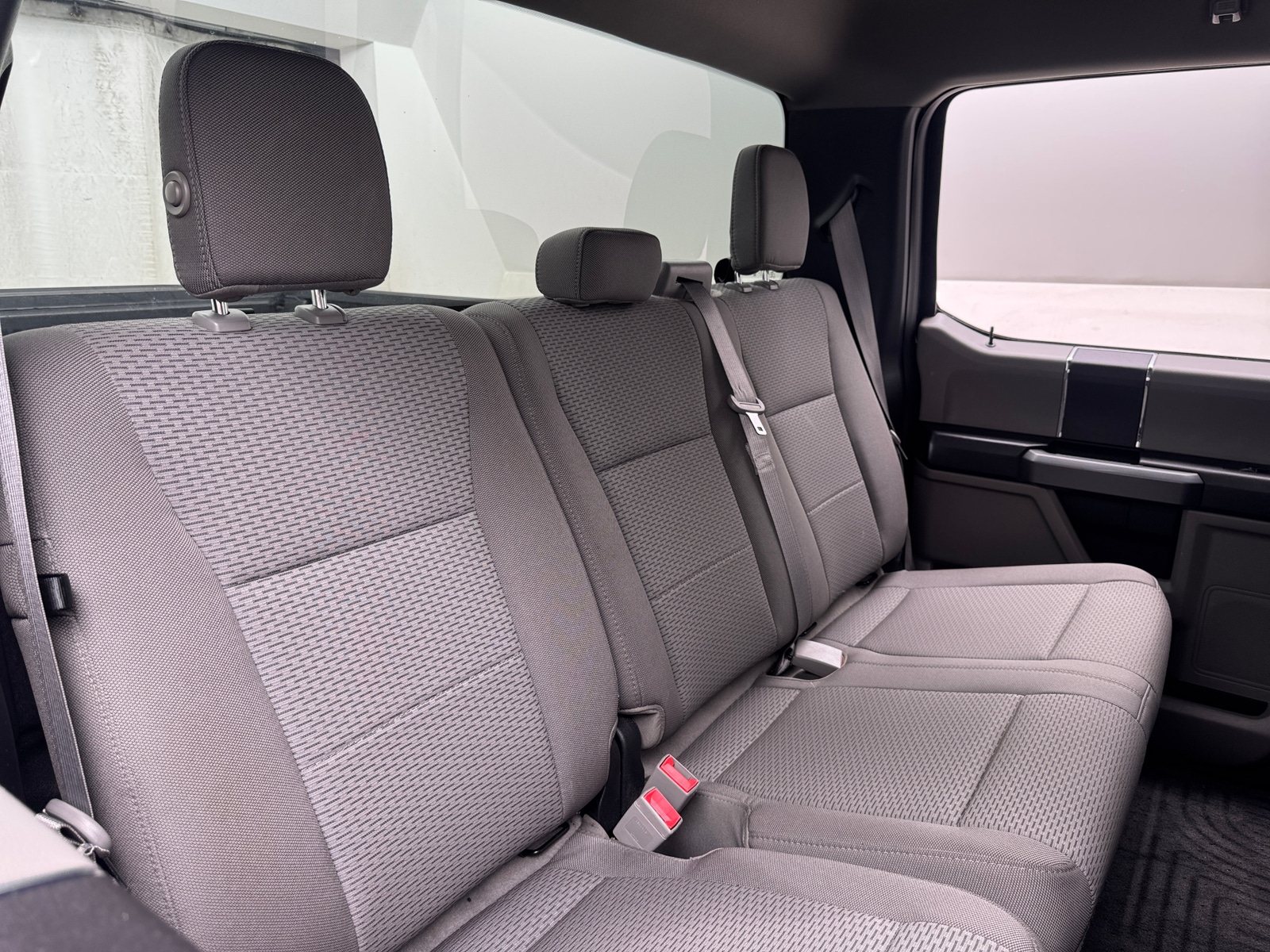 Thumbnail: 2018 Ford Econoline - 6