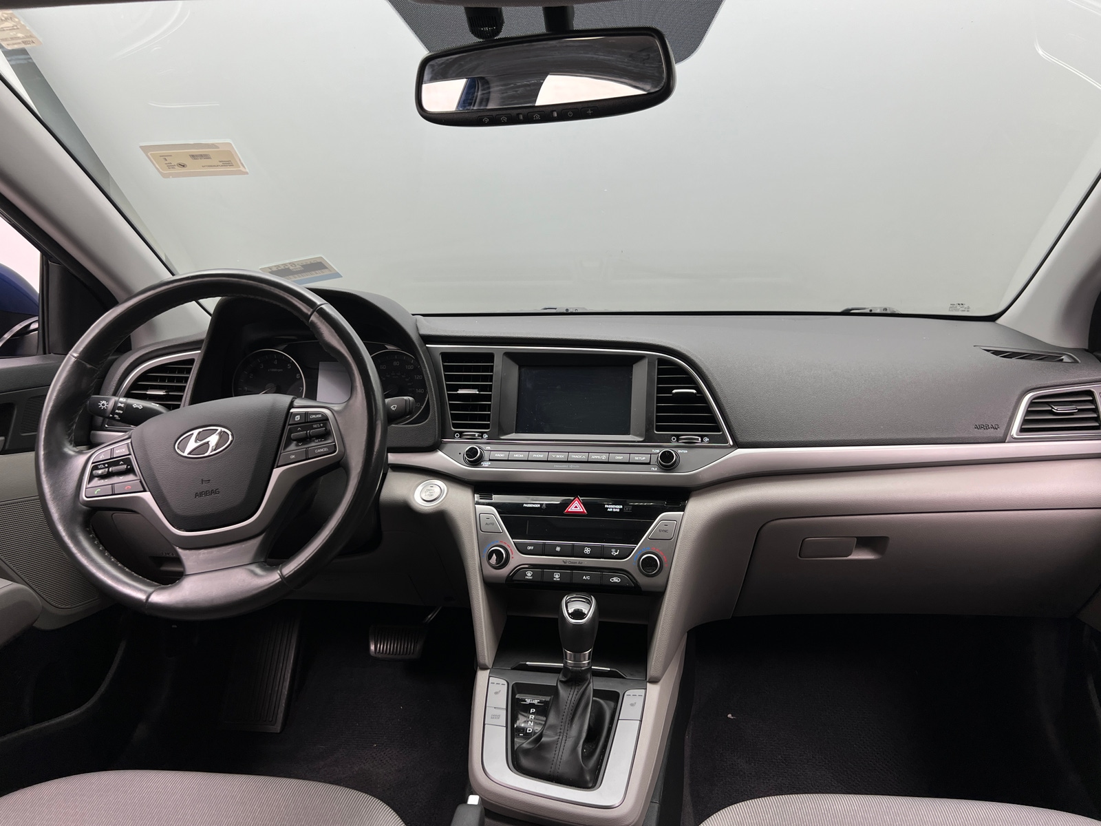 Thumbnail: 2018 Hyundai Elantra - 3