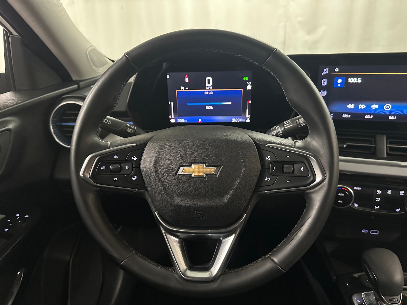 Thumbnail: 2025 Chevrolet Trax - 5