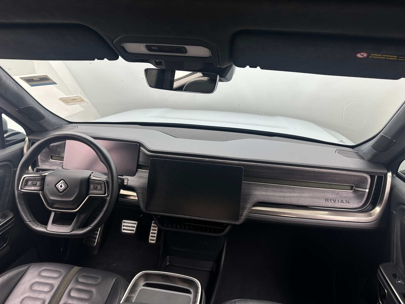 Thumbnail: 2022 Rivian R1T - 2