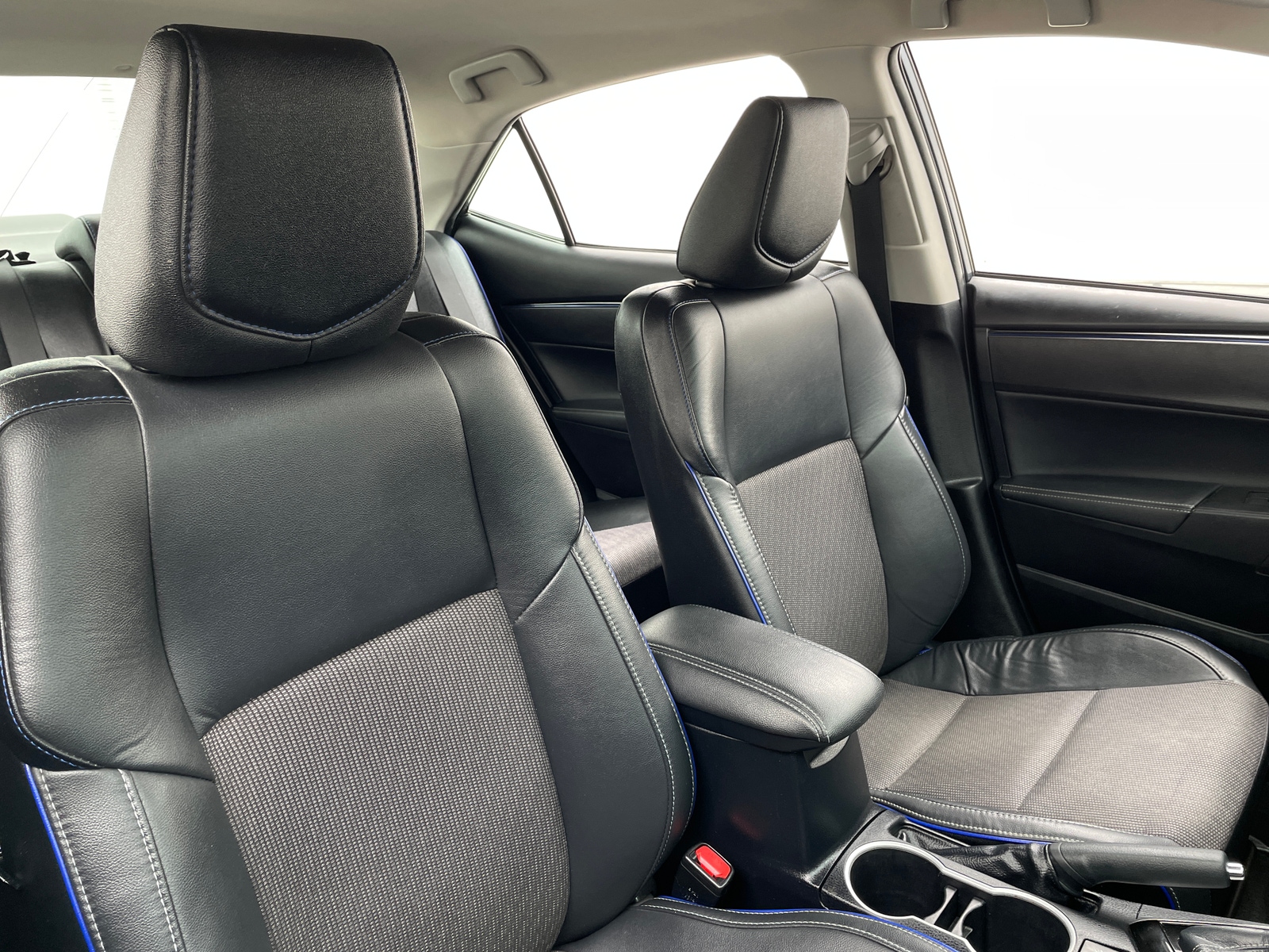 Thumbnail: 2018 Toyota Corolla - 2