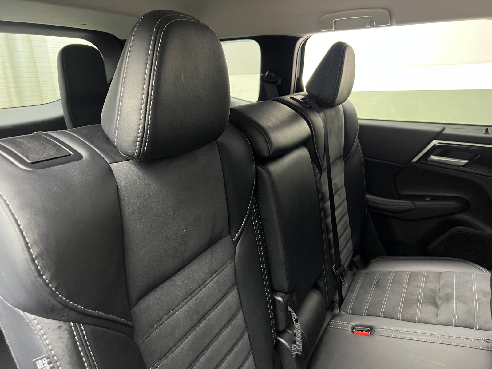 Thumbnail: 2024 Mitsubishi Outlander - 5