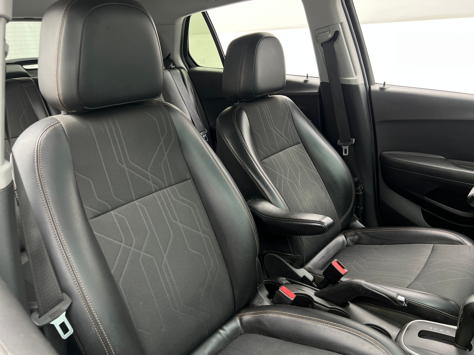 Thumbnail: 2019 Chevrolet Trax - 2