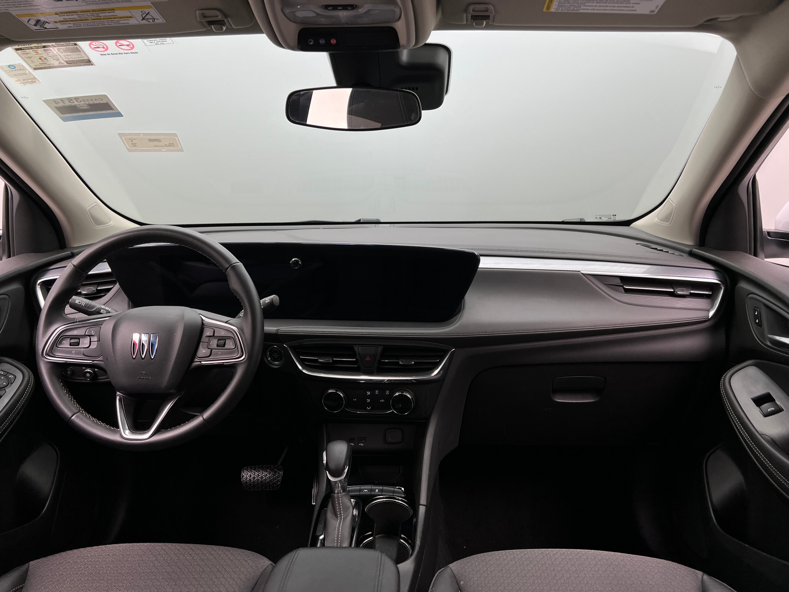 Thumbnail: 2025 Buick Encore GX - 3