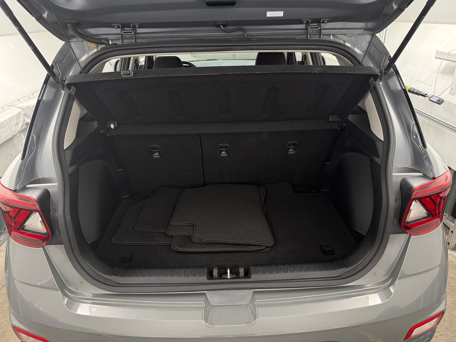 Thumbnail: 2020 Hyundai Venue - 7