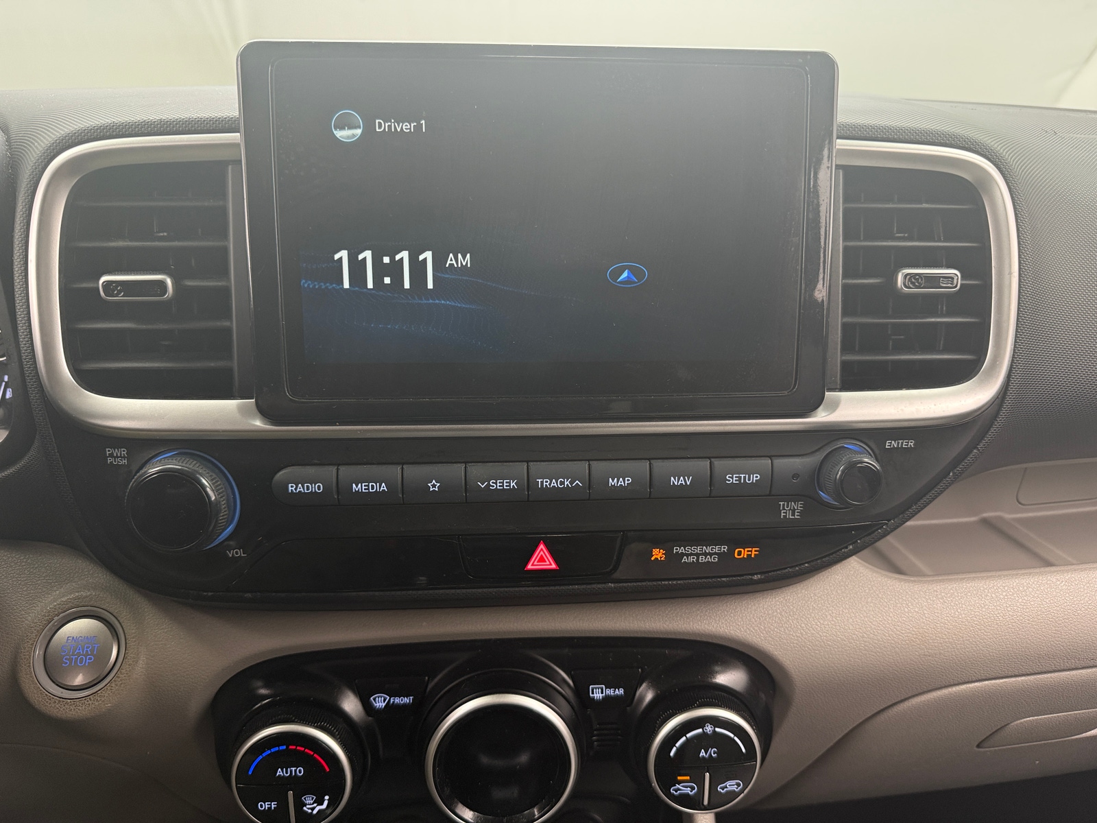 Thumbnail: 2020 Hyundai Venue - 4