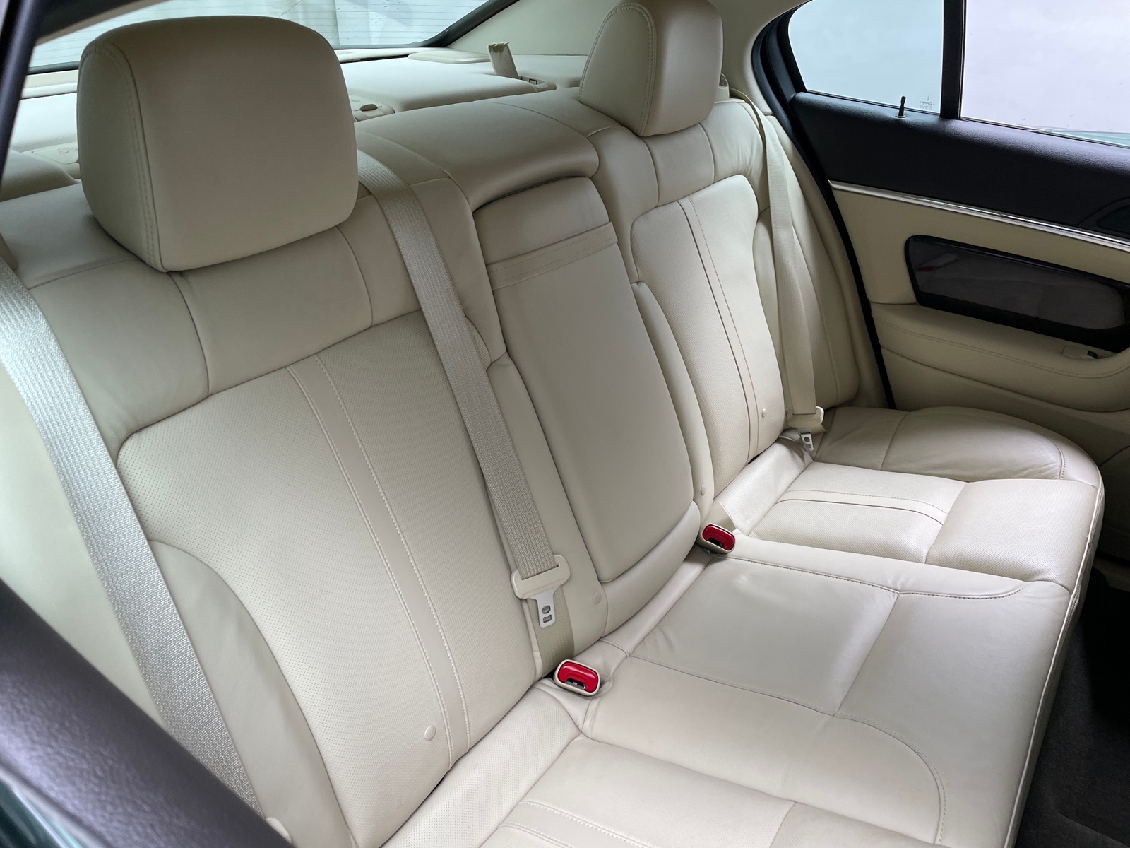 Thumbnail: 2013 Lincoln MKS - 5