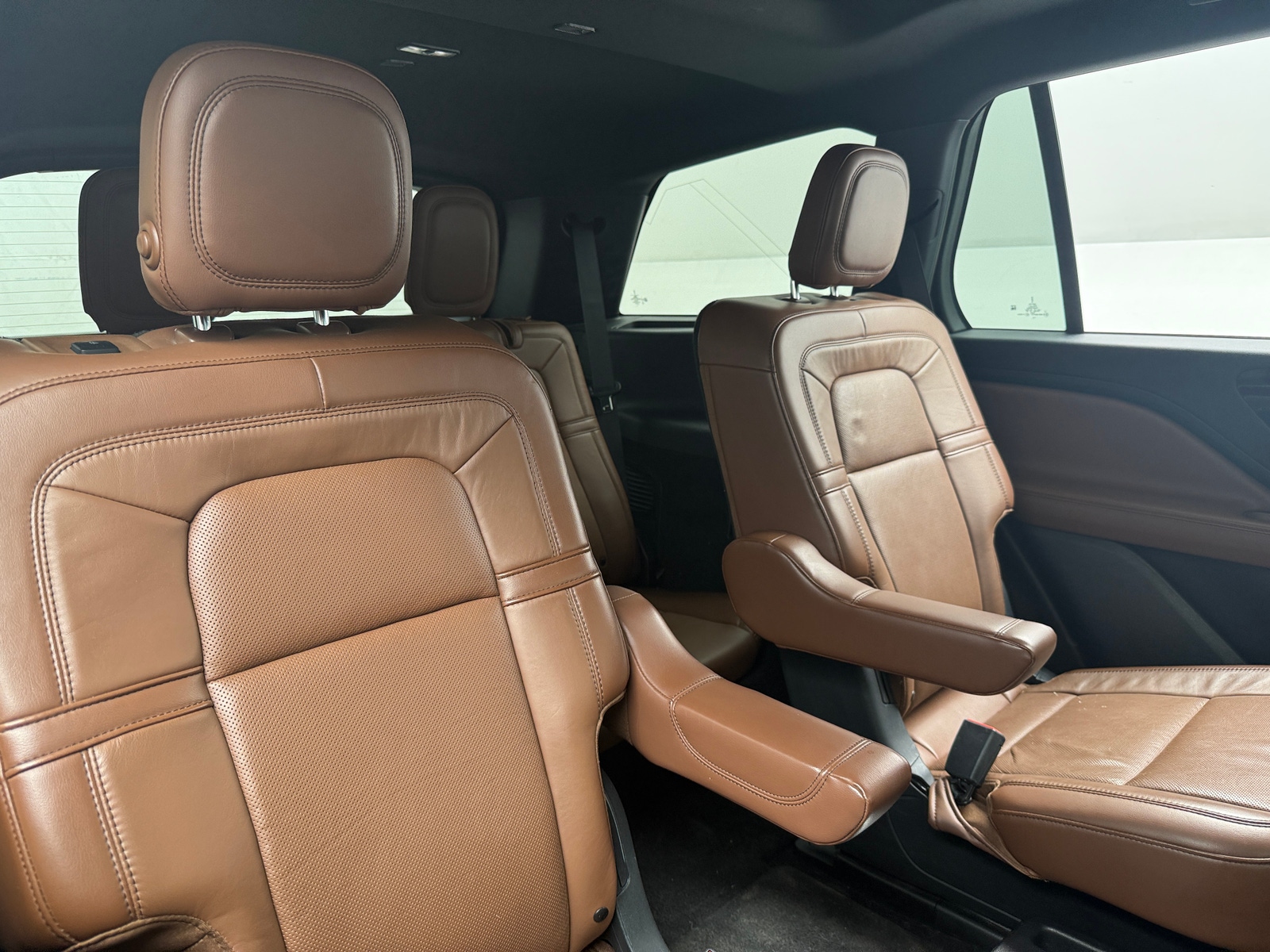 Thumbnail: 2020 Lincoln Aviator - 5