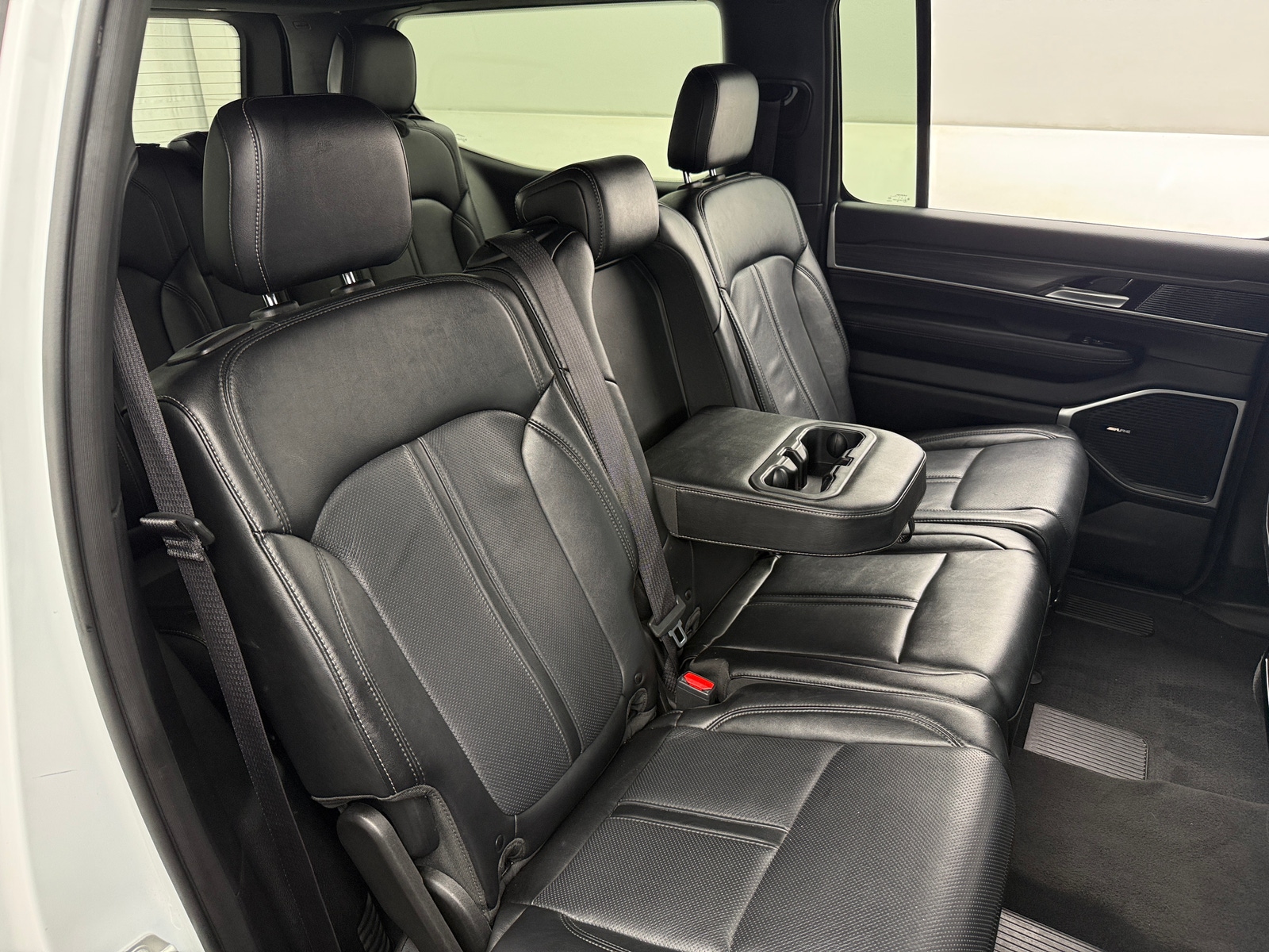 Thumbnail: 2024 Jeep Wagoneer - 5