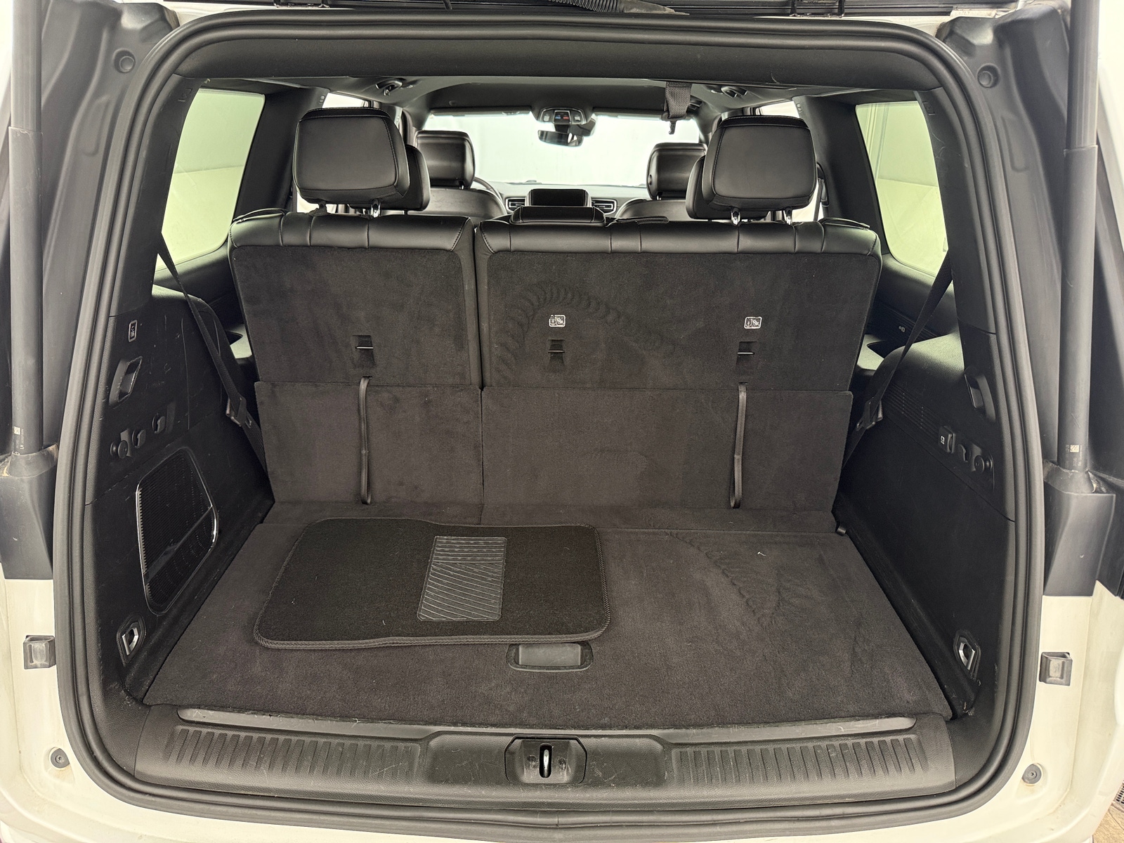 Thumbnail: 2024 Jeep Wagoneer - 6