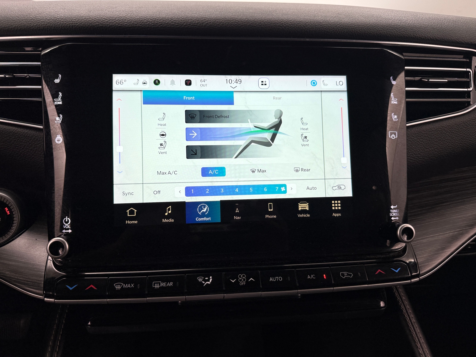 Thumbnail: 2024 Jeep Wagoneer - 3