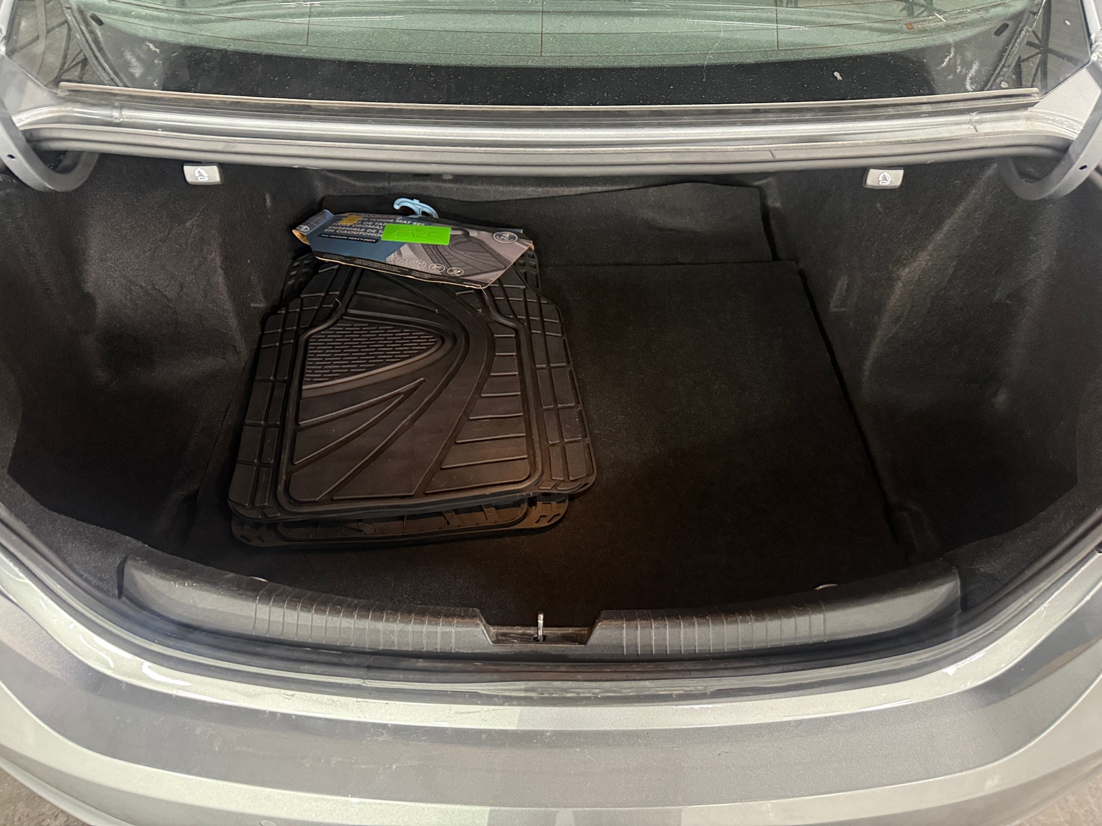 Thumbnail: 2024 Chevrolet Malibu - 7