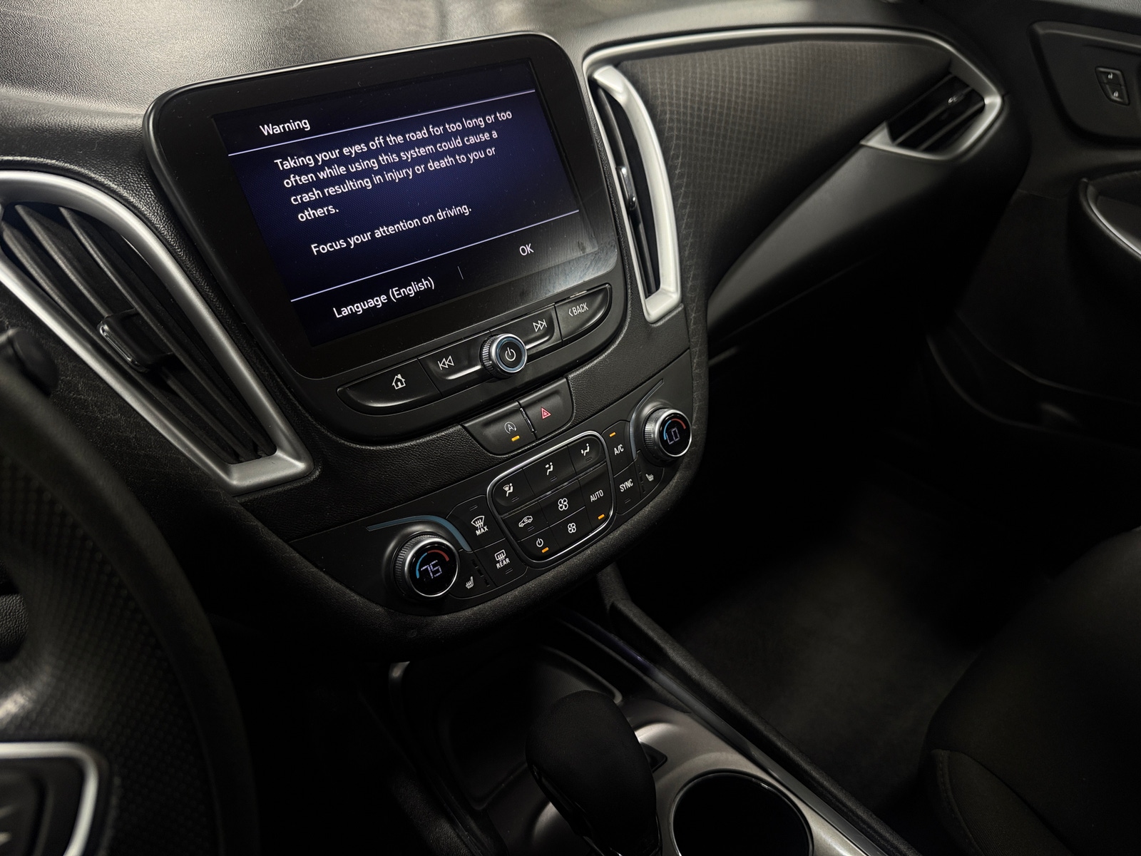 Thumbnail: 2024 Chevrolet Malibu - 4