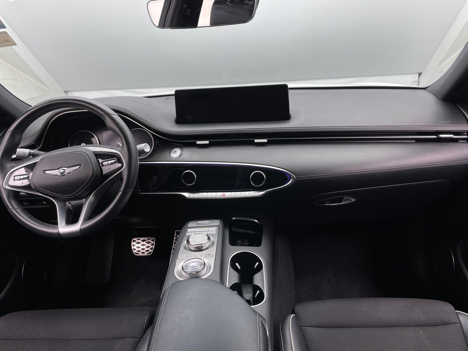 Thumbnail: 2022 Genesis GV70 - 2