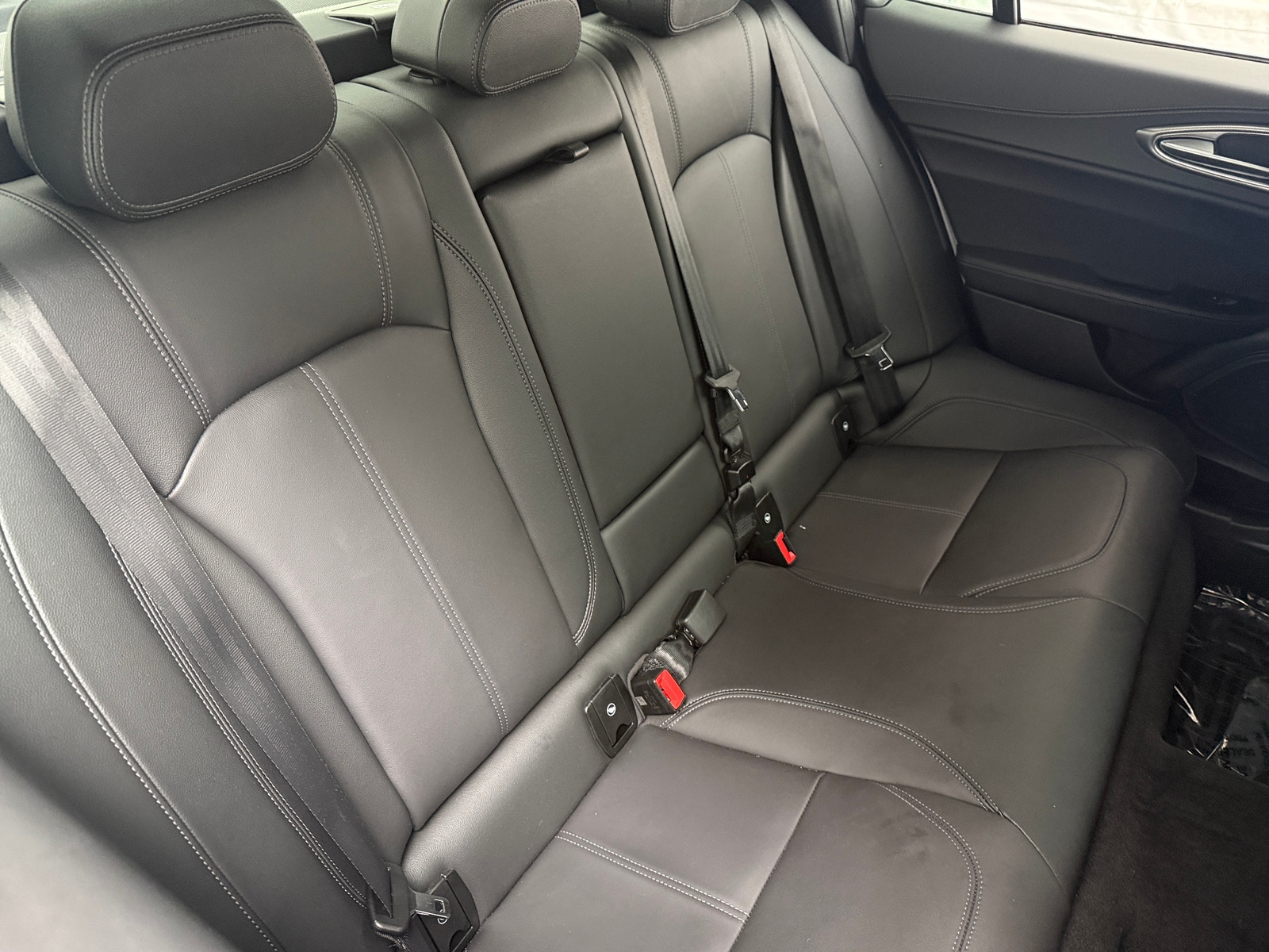 Thumbnail: 2024 Alfa Romeo Giulia - 5