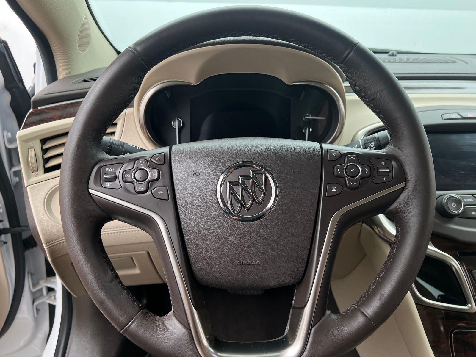 Thumbnail: 2015 Buick LaCrosse - 4