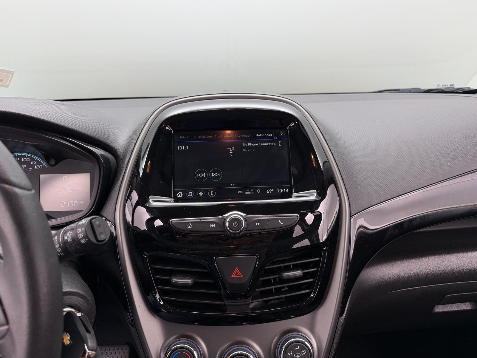 Thumbnail: 2022 Chevrolet Spark - 3