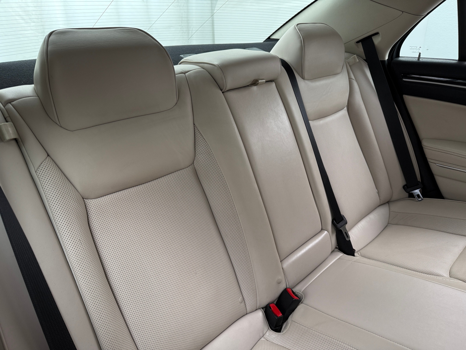 Thumbnail: 2019 Chrysler 300 - 5