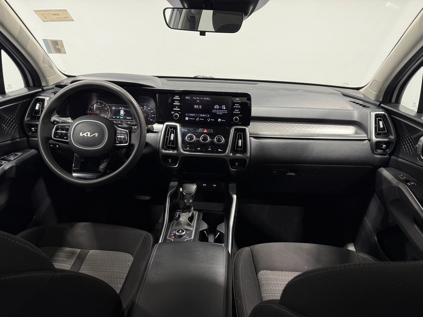 Thumbnail: 2022 Kia Sorento - 3