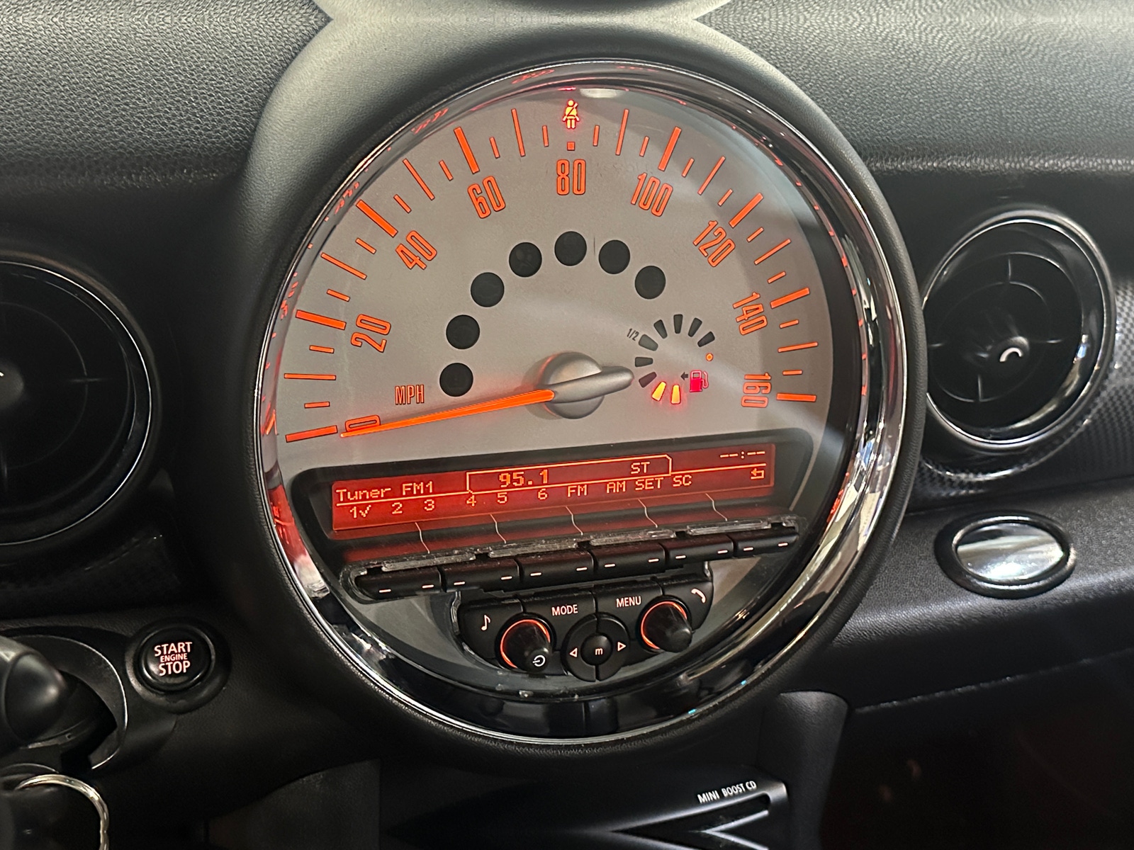 Thumbnail: 2013 MINI Cooper Hardtop - 3