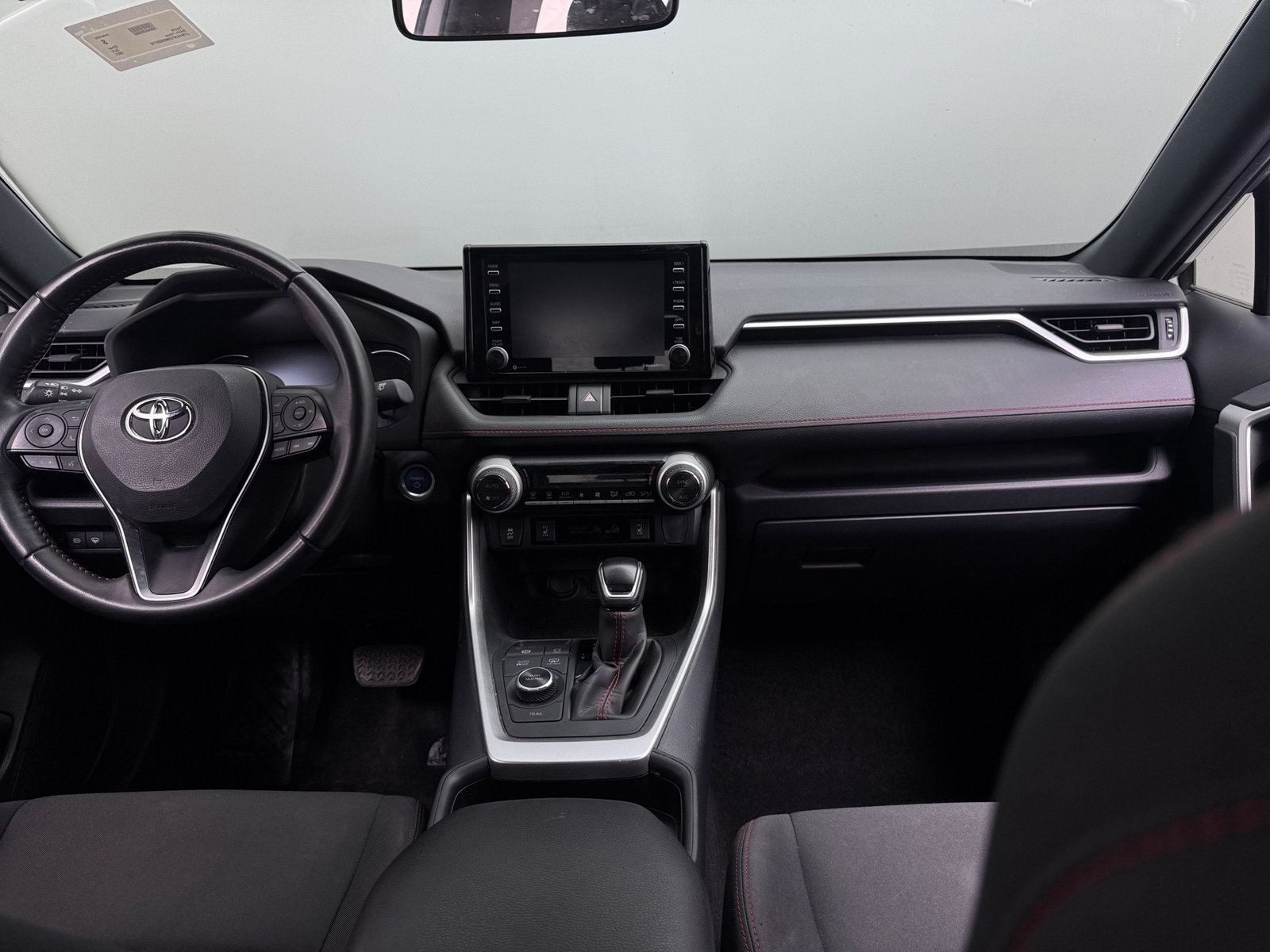 Thumbnail: 2021 Toyota RAV4 - 3