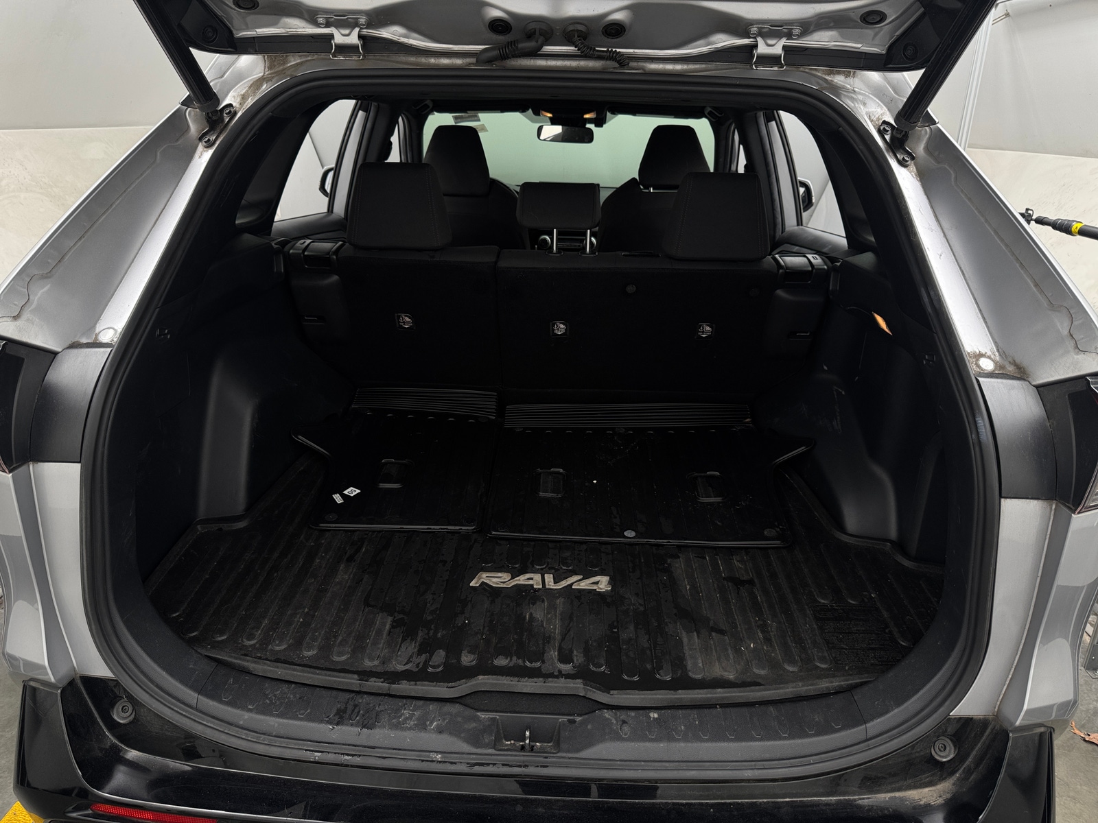 Thumbnail: 2021 Toyota RAV4 - 7