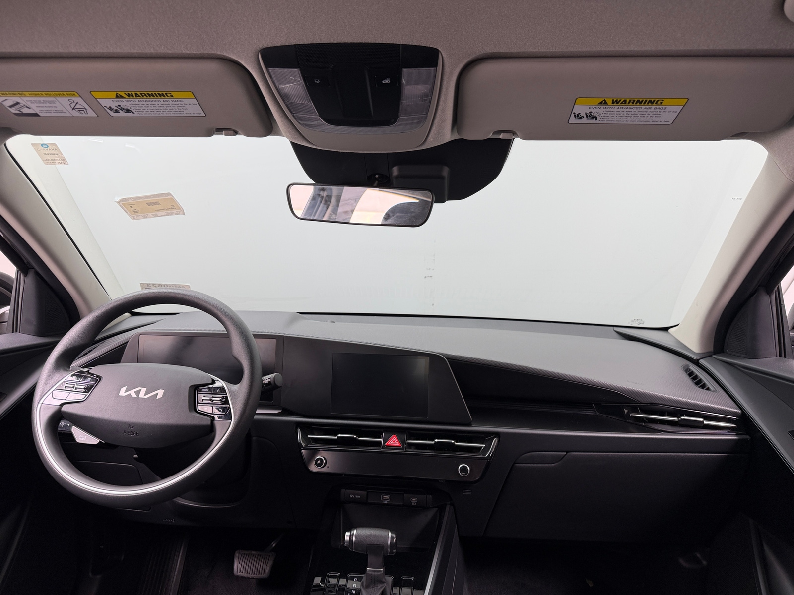 Thumbnail: 2025 Kia Niro - 3