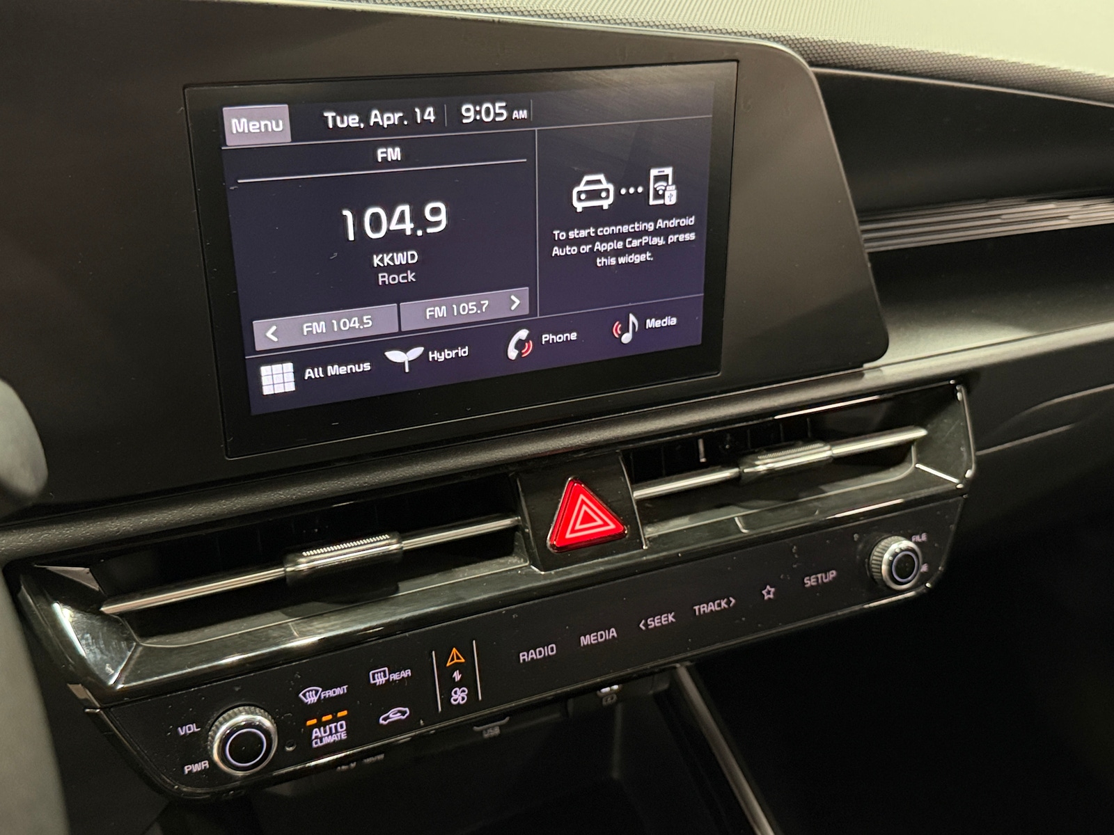 Thumbnail: 2025 Kia Niro - 4