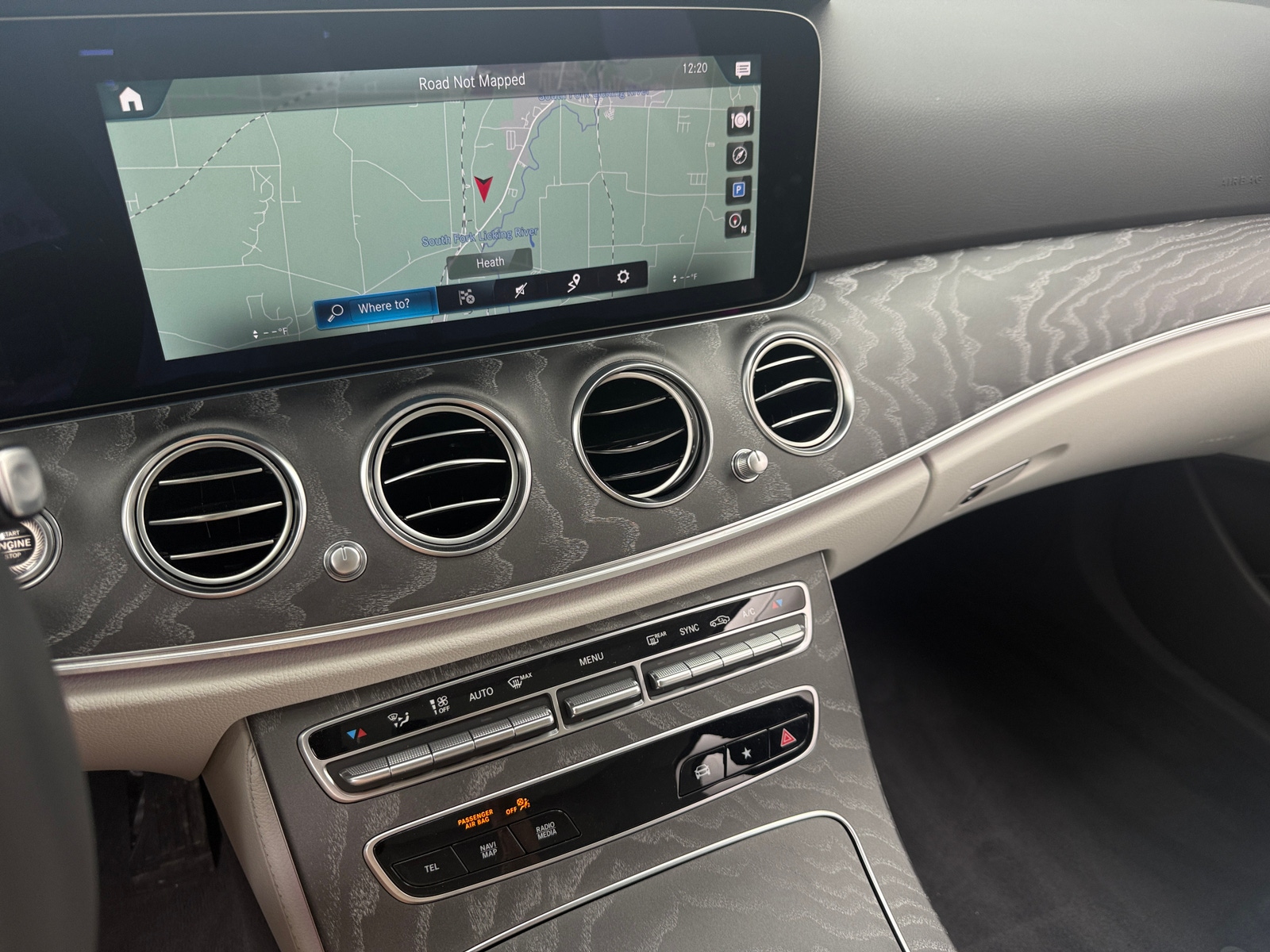 Thumbnail: 2023 Mercedes-Benz E-Class - 3