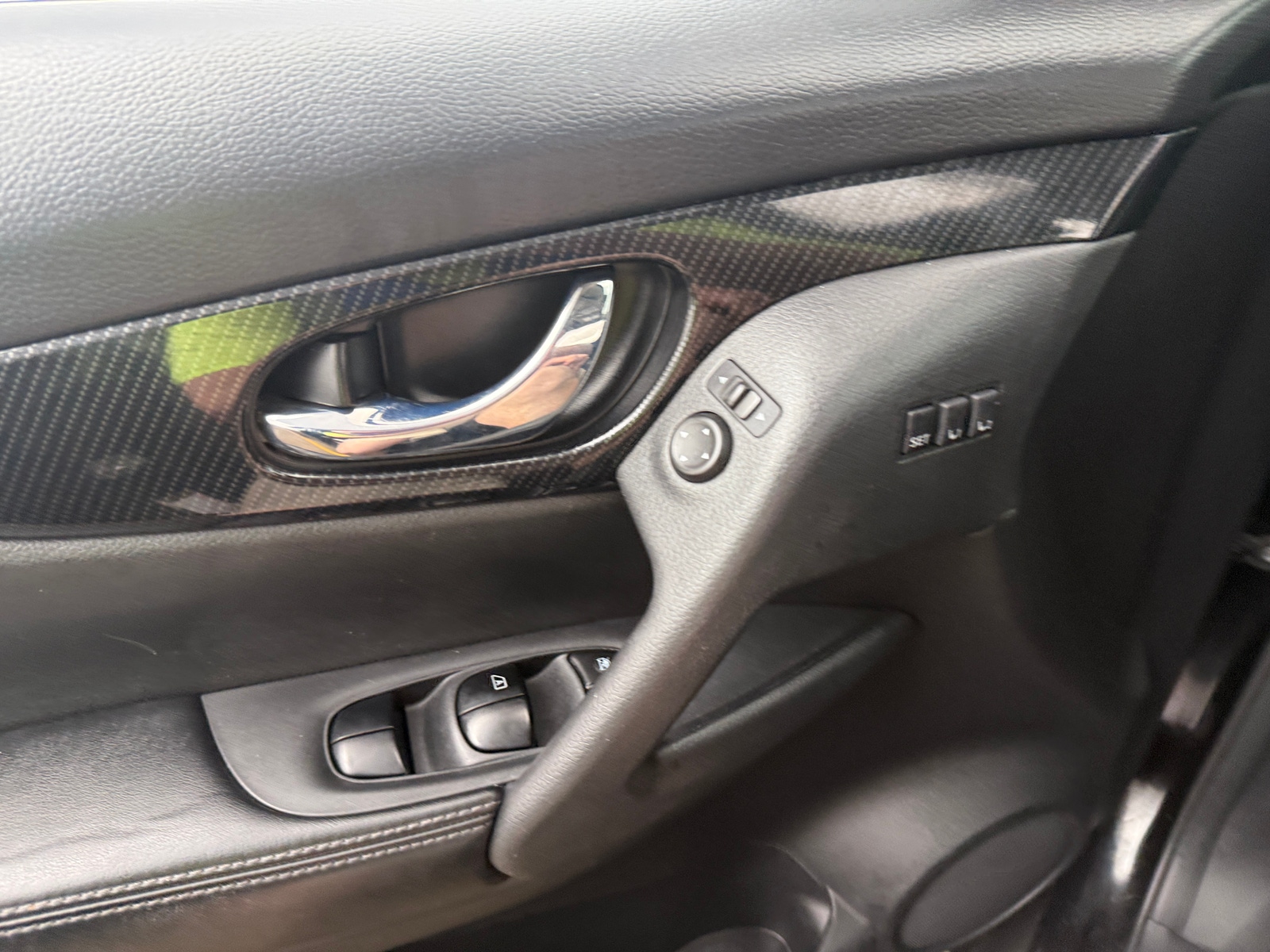 Thumbnail: 2018 Nissan Rogue - 4