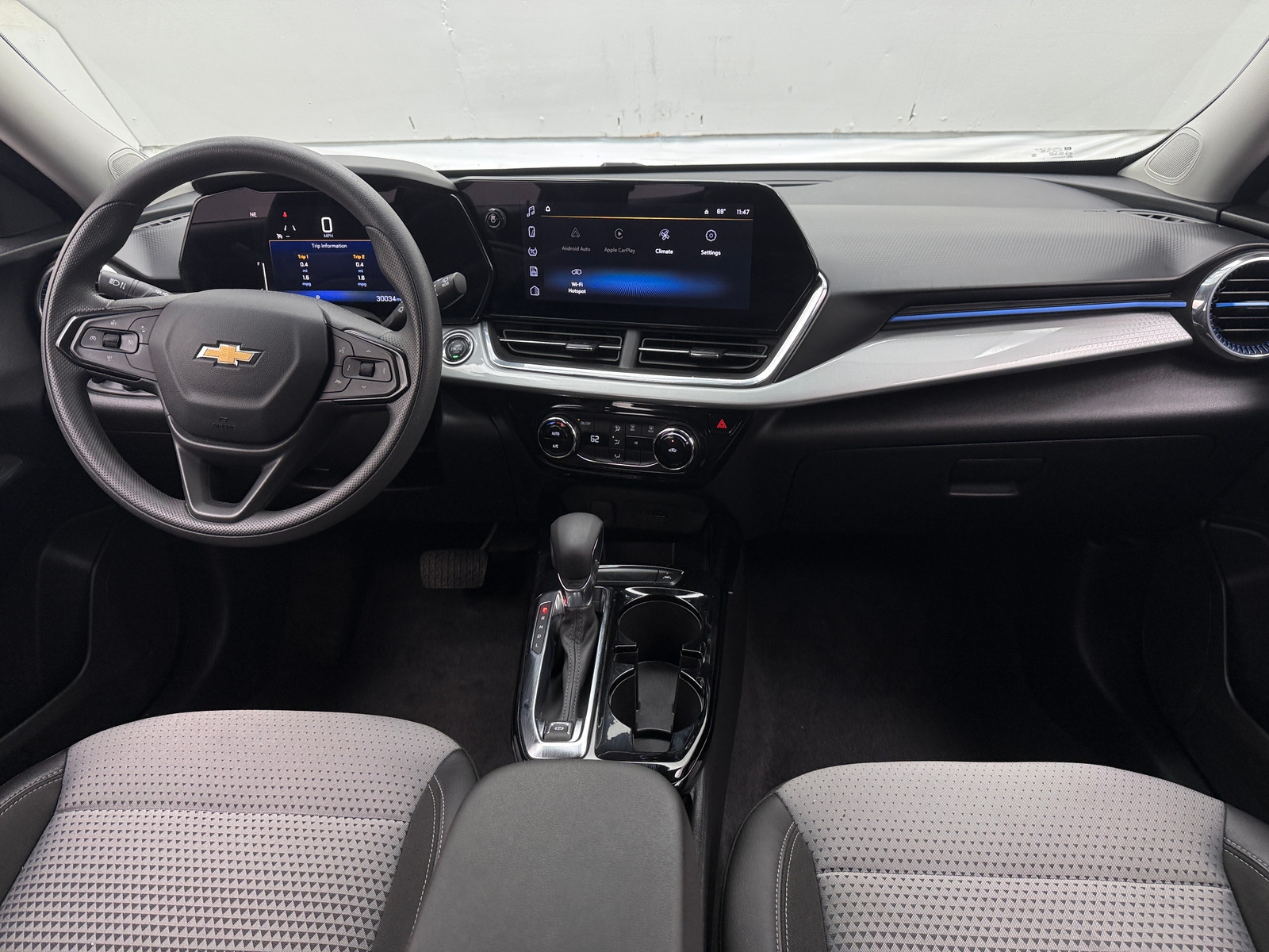 Thumbnail: 2025 Chevrolet Trax - 3