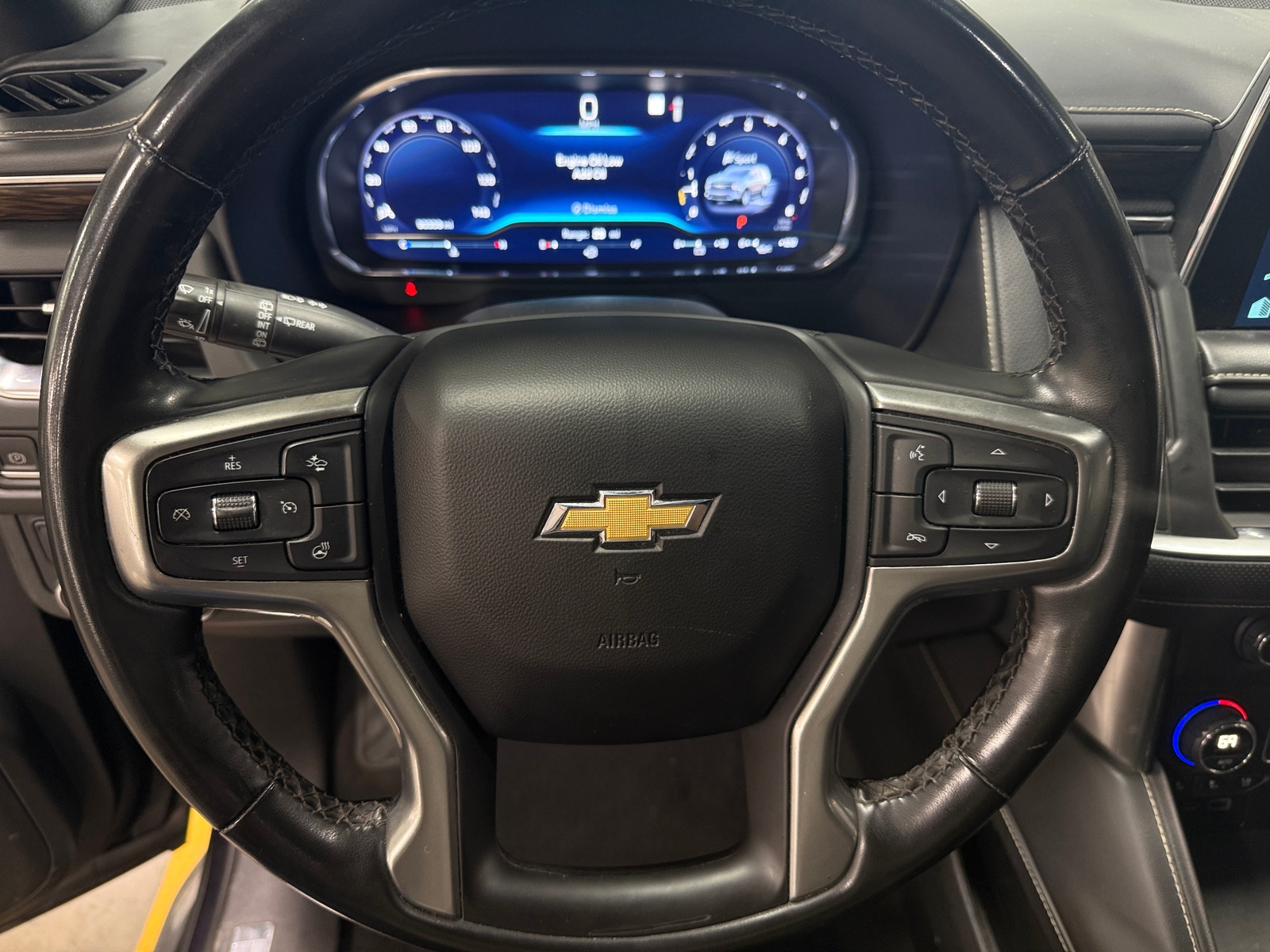 Thumbnail: 2023 Chevrolet Suburban - 4
