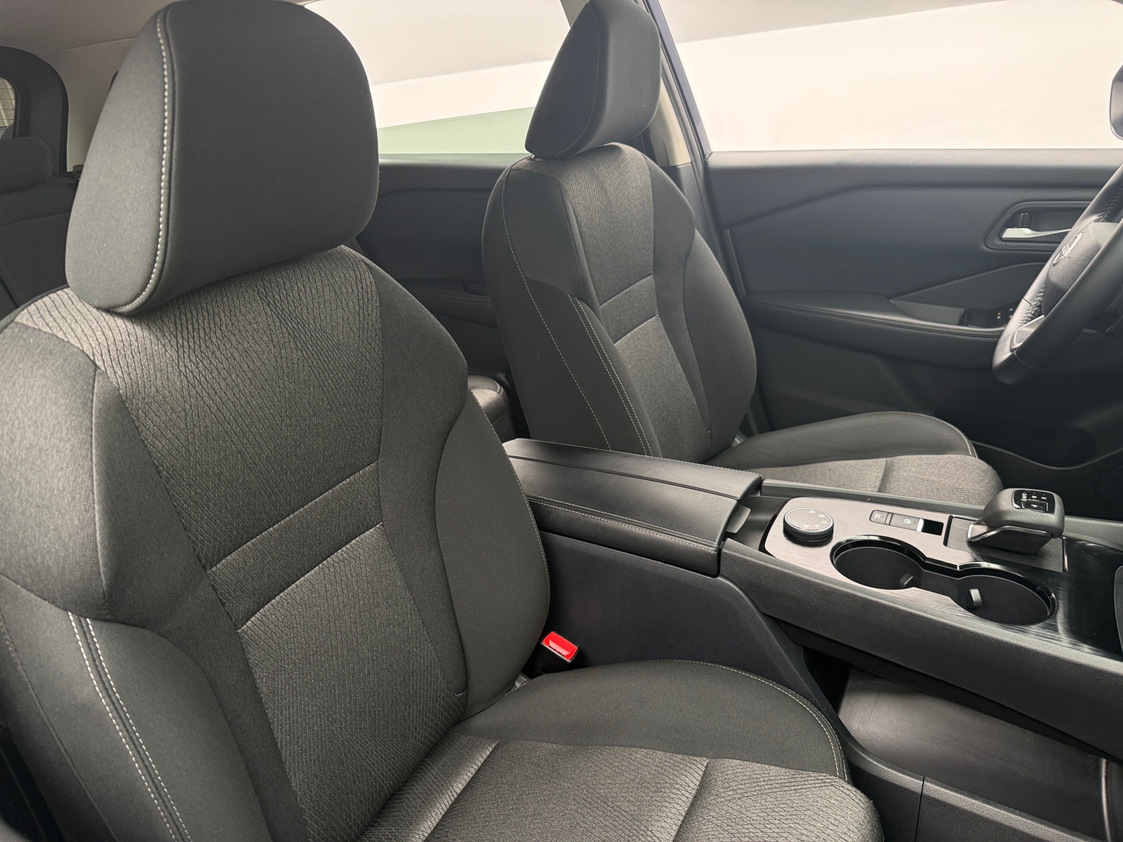 Thumbnail: 2025 Nissan Rogue - 2