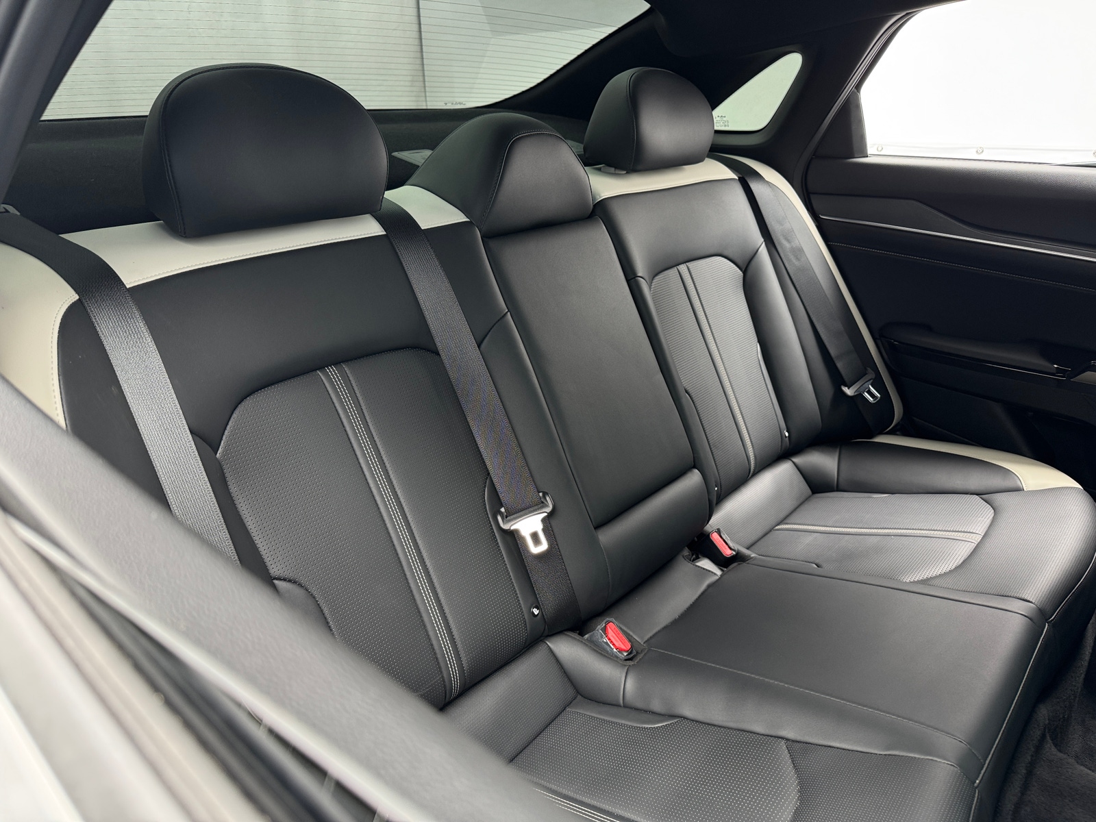 Thumbnail: 2025 Kia K5 - 5