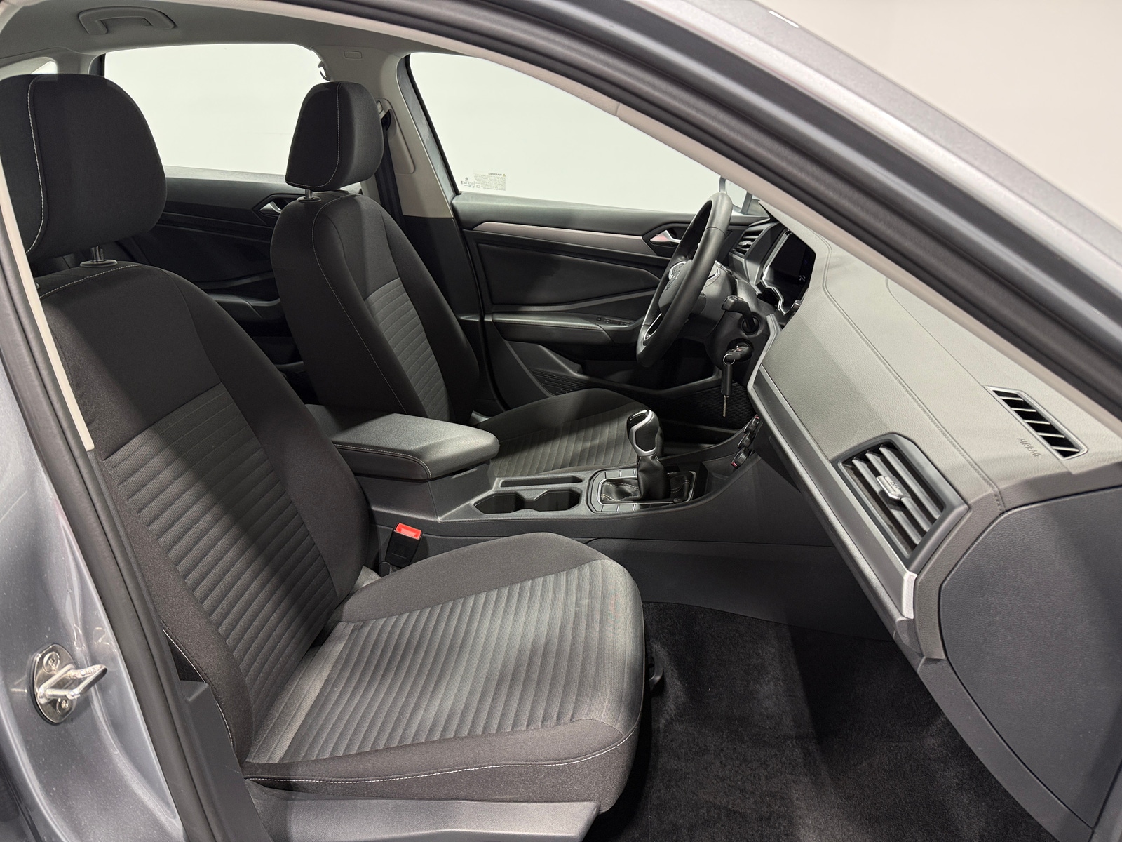 Thumbnail: 2024 Volkswagen Jetta - 2