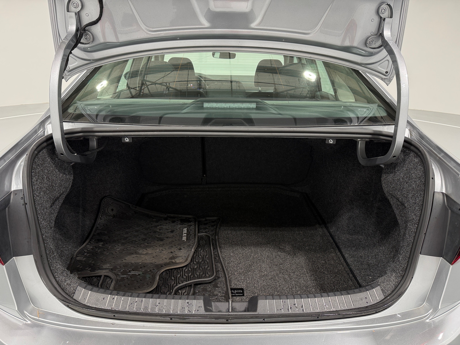 Thumbnail: 2024 Volkswagen Jetta - 7