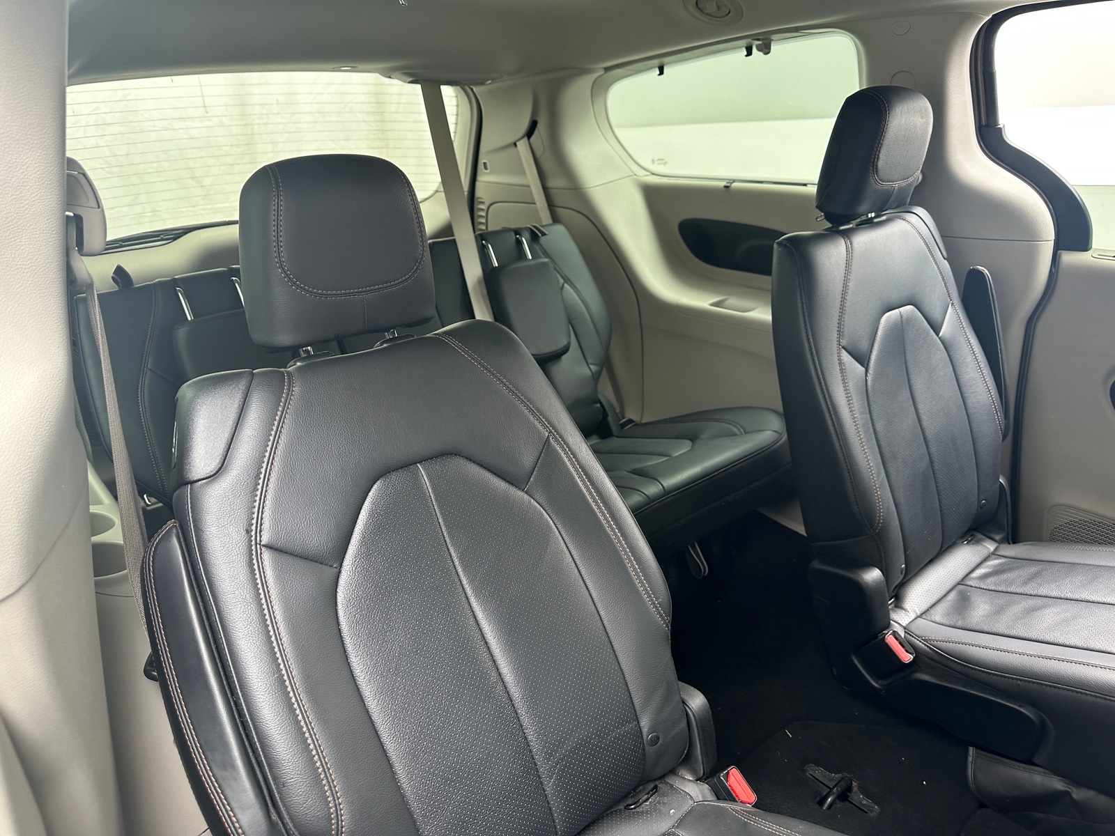 Thumbnail: 2017 Chrysler Pacifica - 5