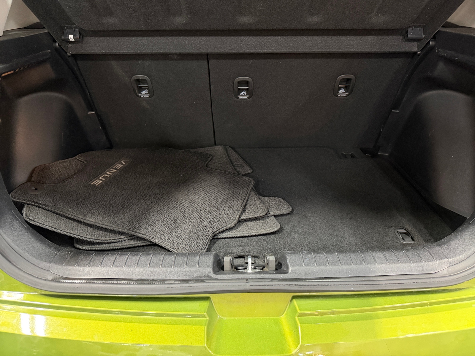 Thumbnail: 2023 Hyundai Venue - 7