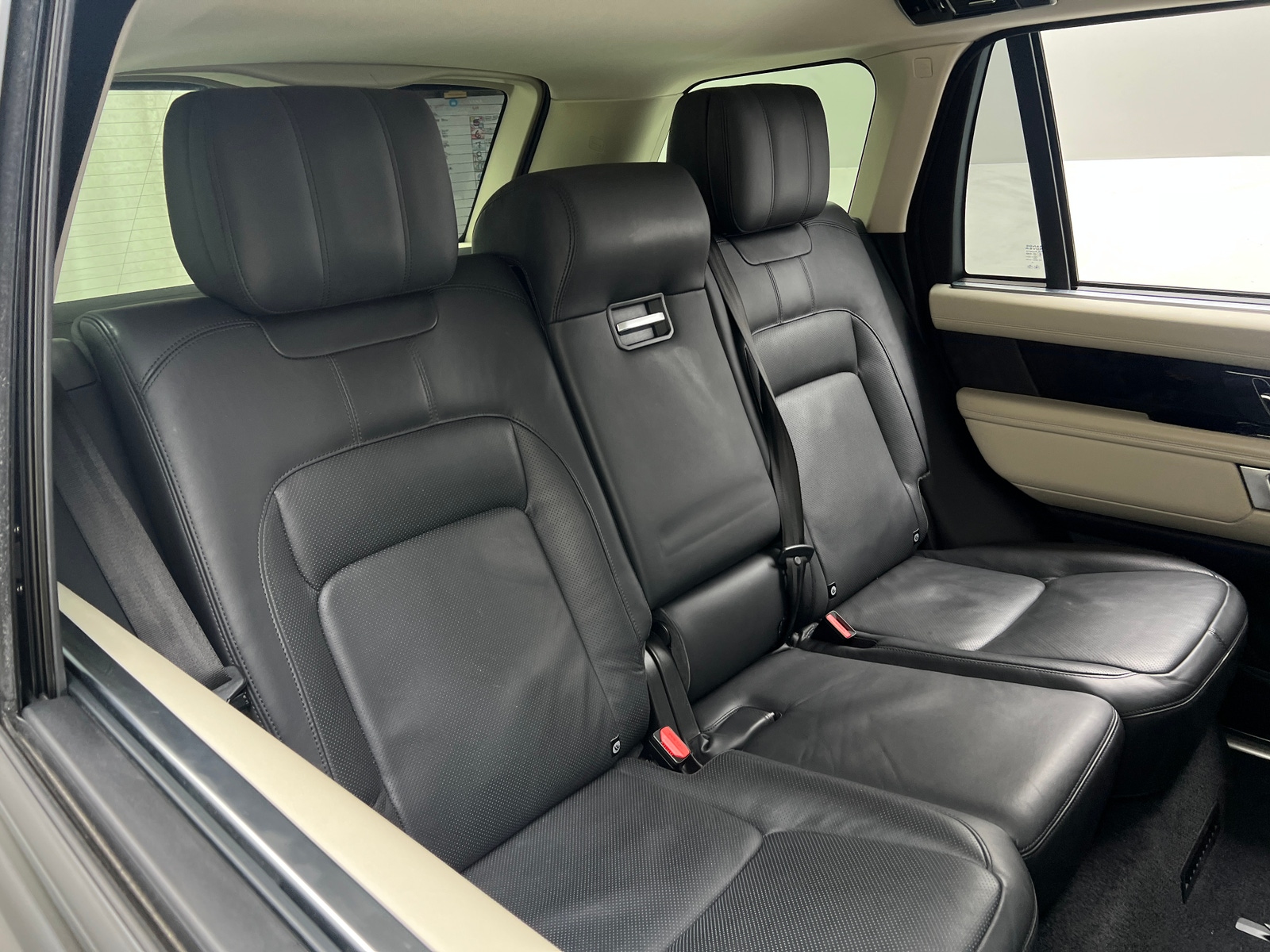 Thumbnail: 2020 Land Rover Range Rover - 5