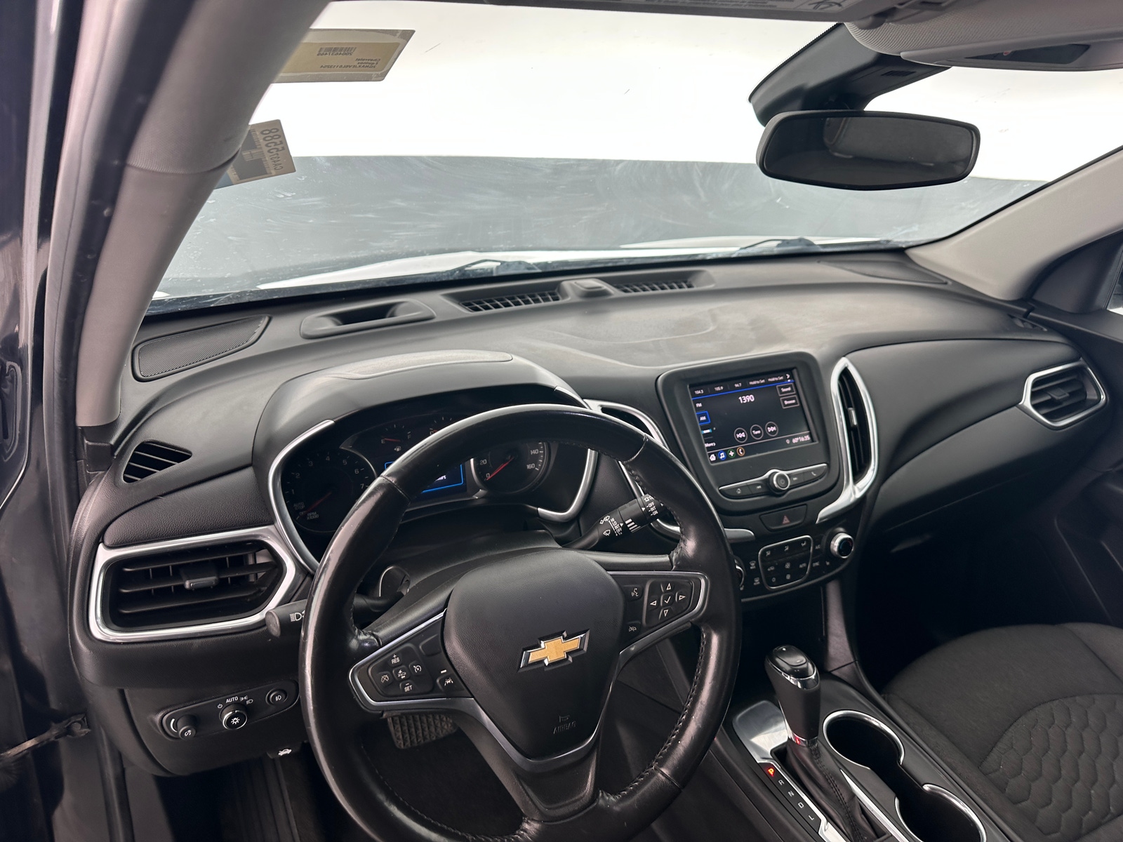 Thumbnail: 2020 Chevrolet Equinox - 3