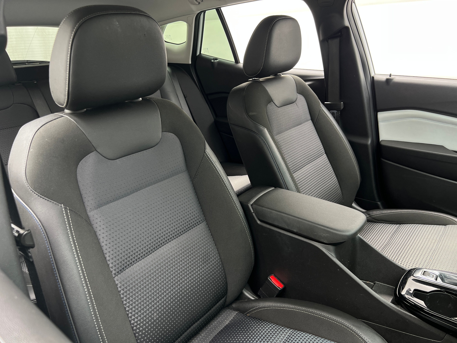 Thumbnail: 2025 Chevrolet Trax - 2
