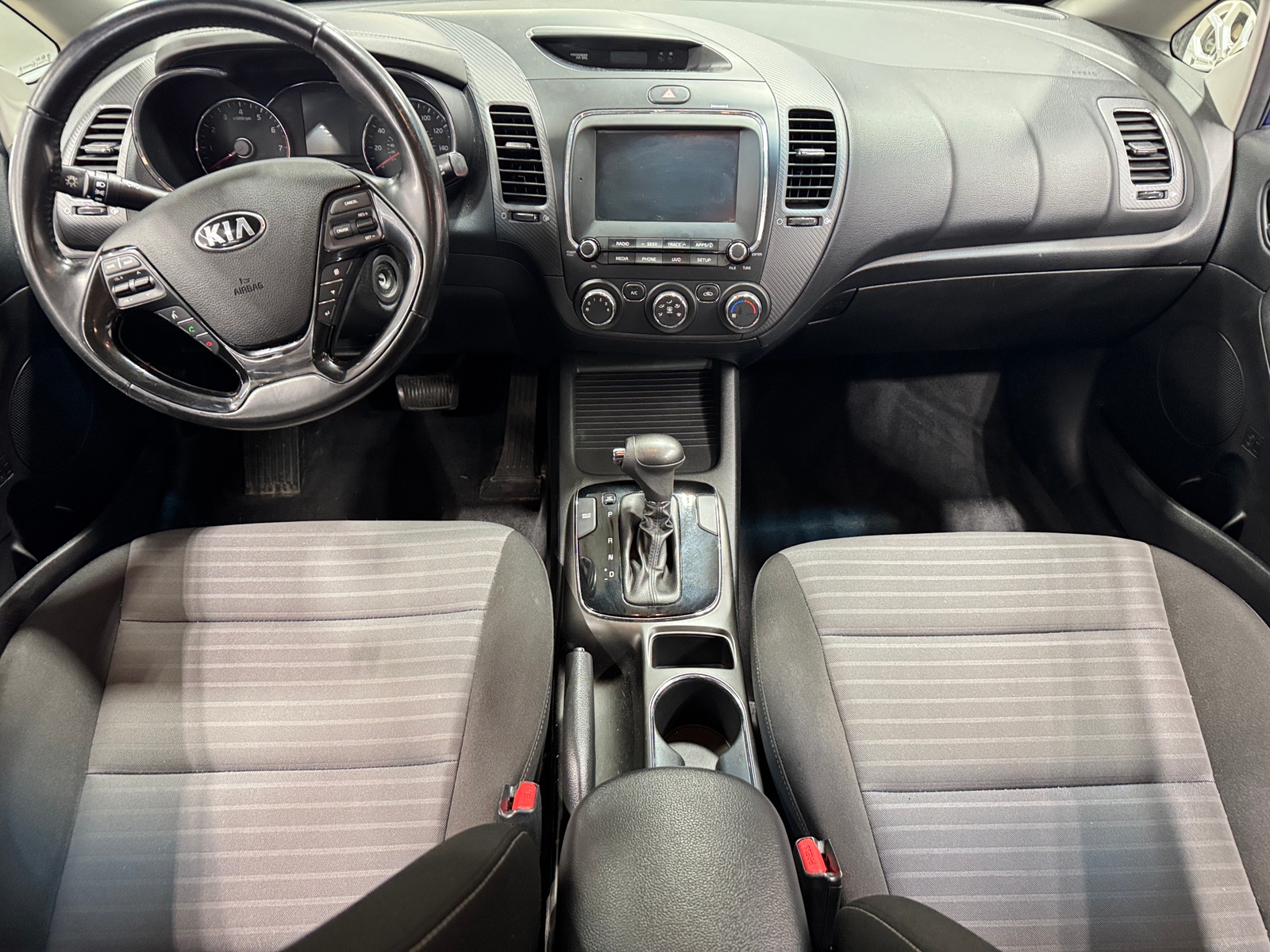 Thumbnail: 2018 Kia Forte - 3