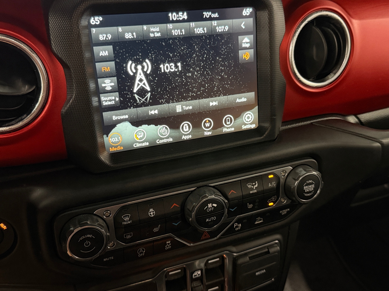 Thumbnail: 2021 Jeep Wrangler - 3