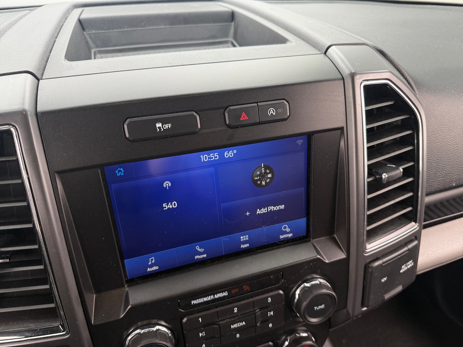 Thumbnail: 2020 Ford Econoline - 4